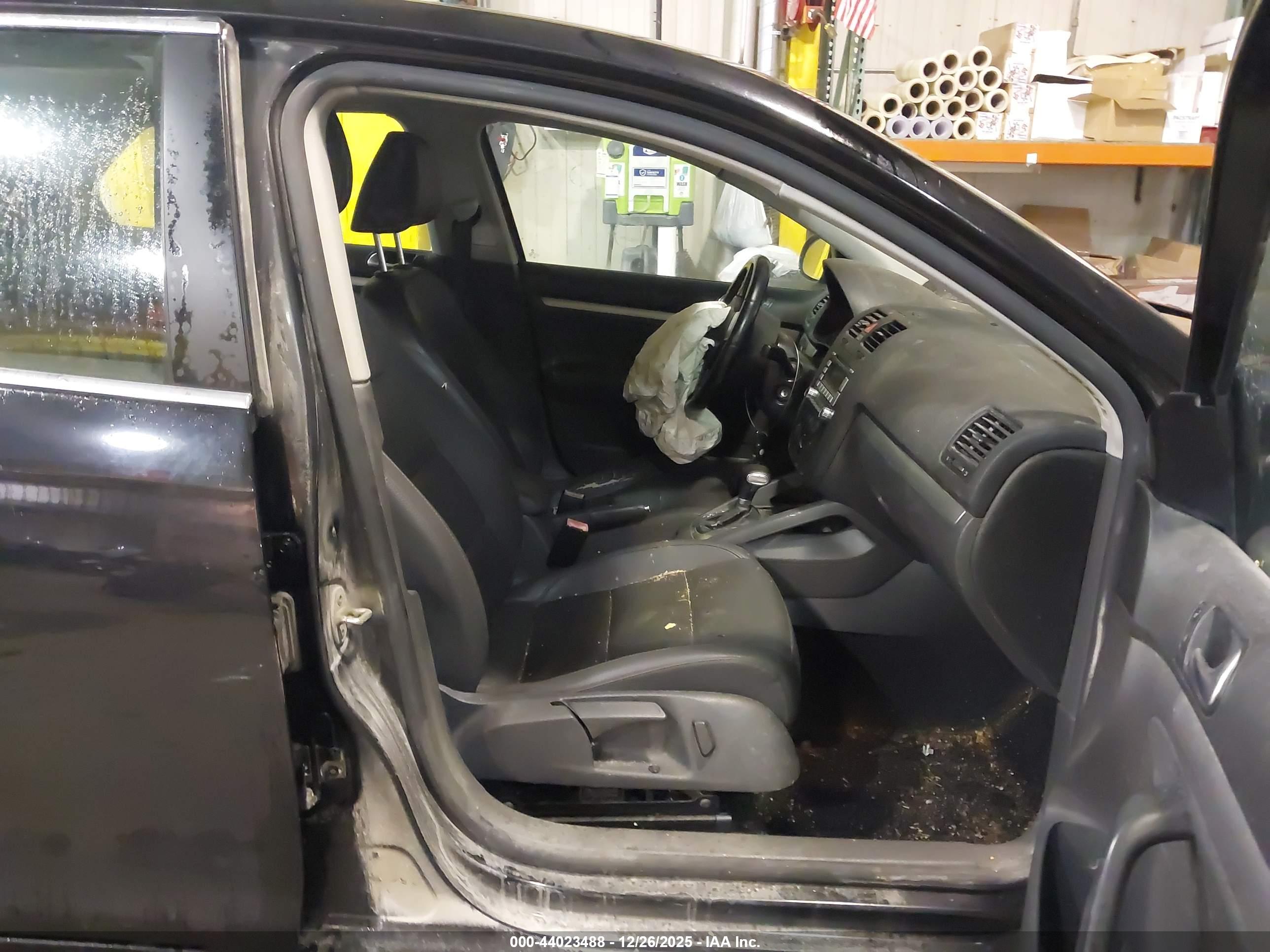 VOLKSWAGEN JETTA image 5