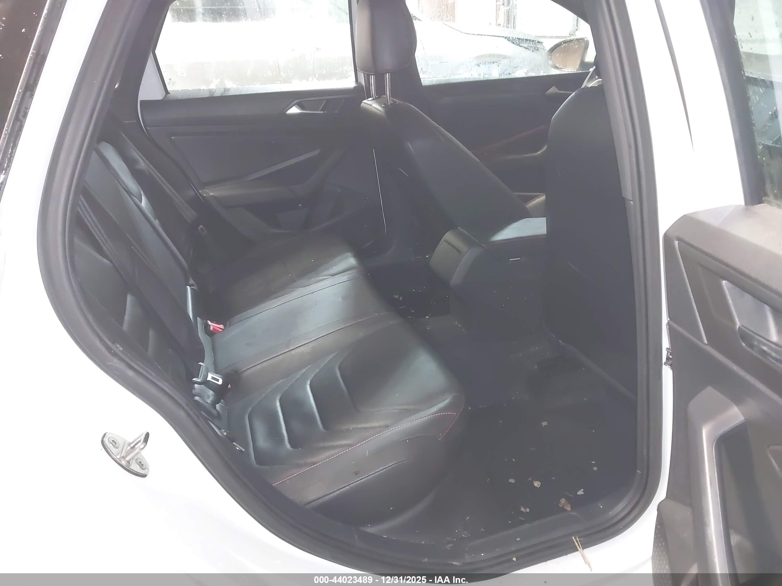 VOLKSWAGEN JETTA image 8