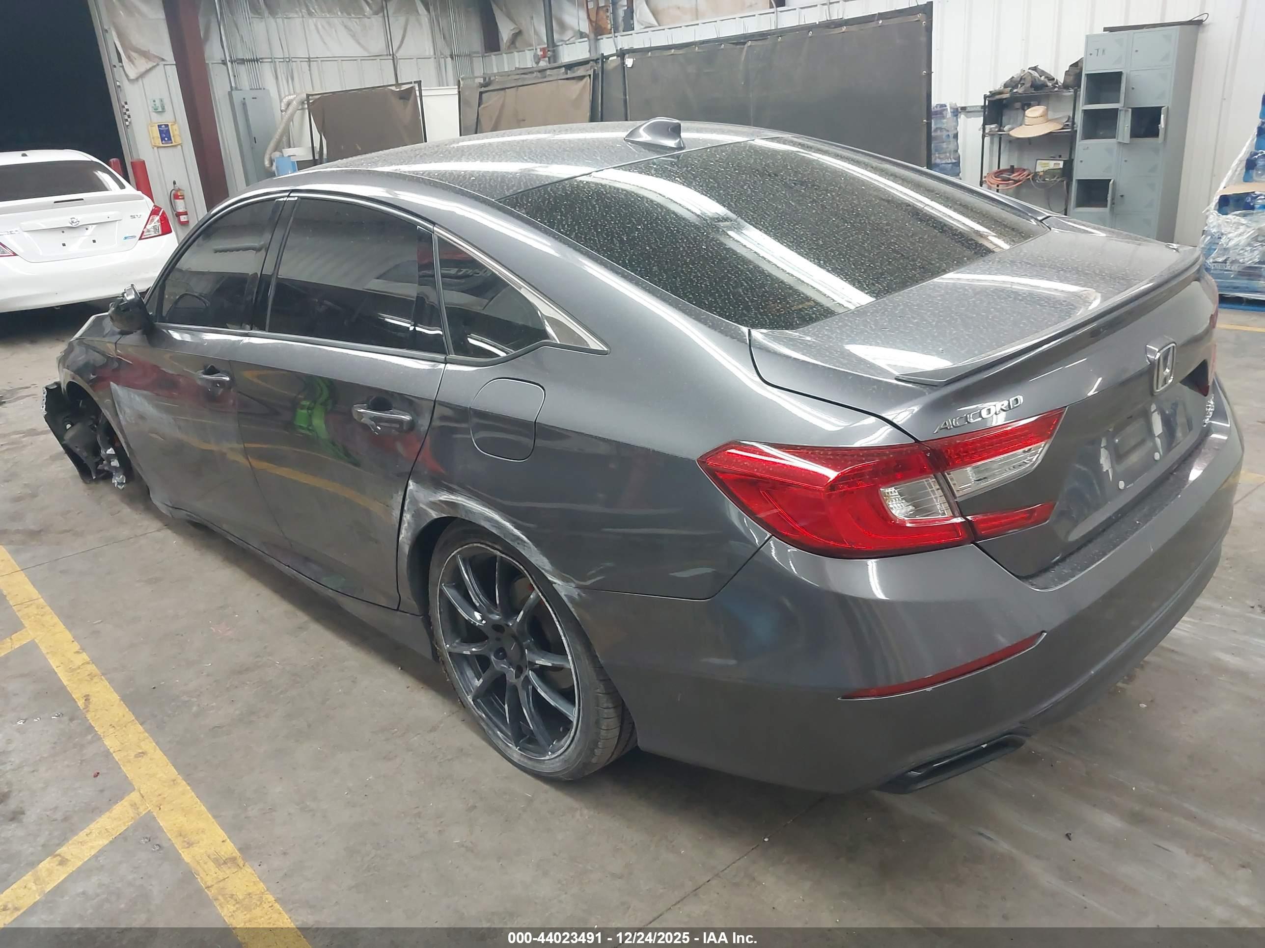 HONDA ACCORD image 3