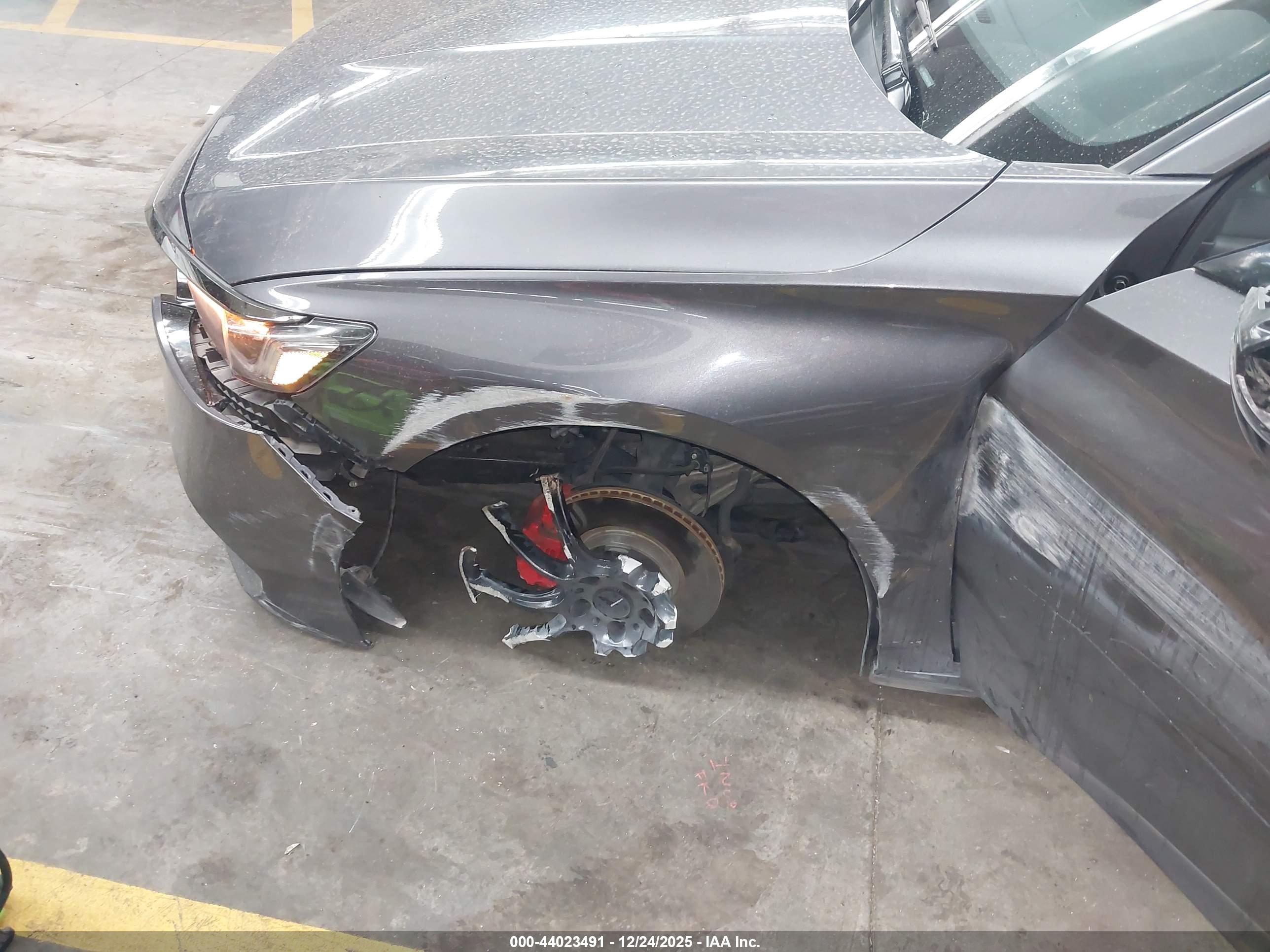HONDA ACCORD image 6