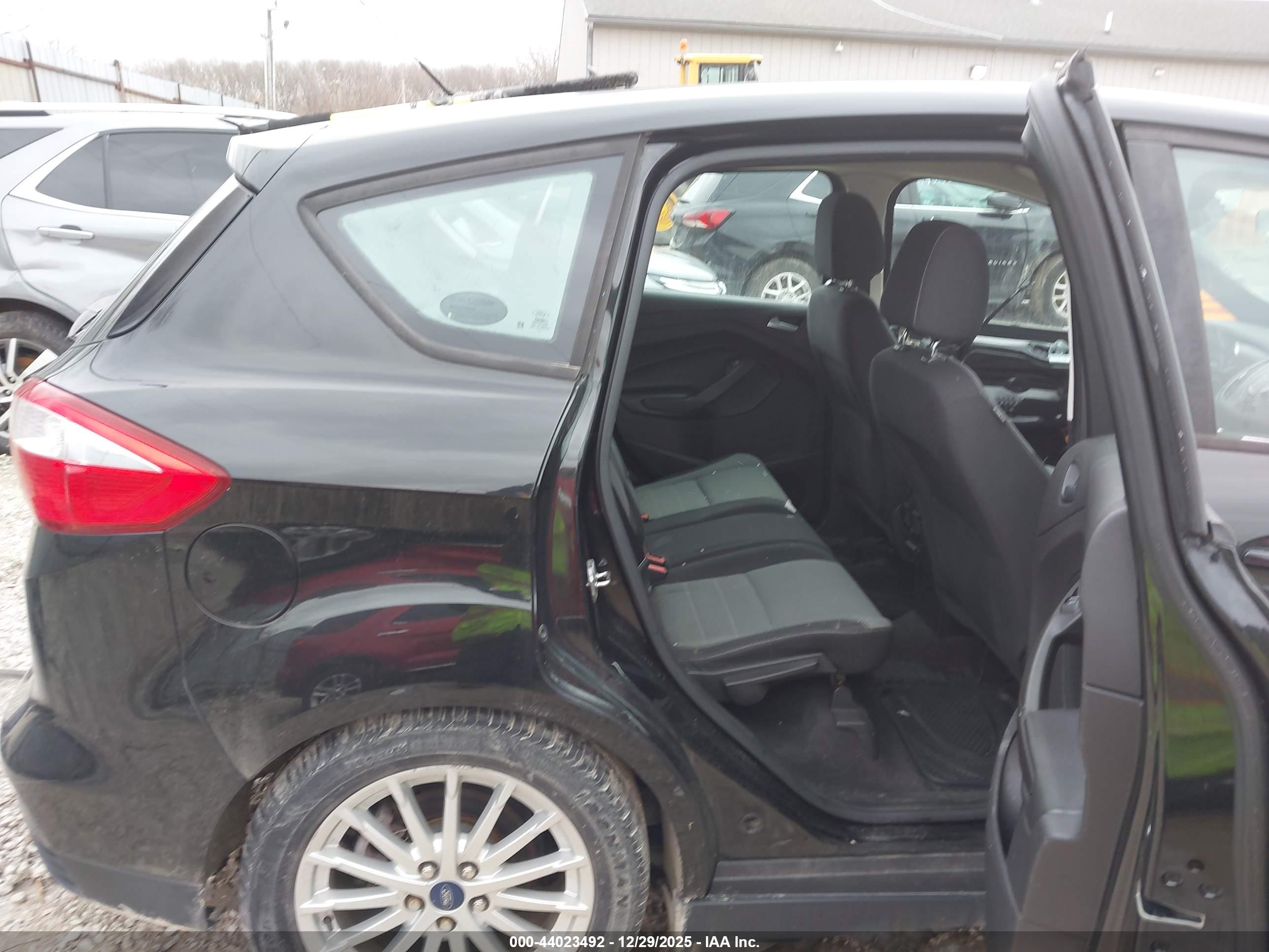 FORD C-MAX image 8