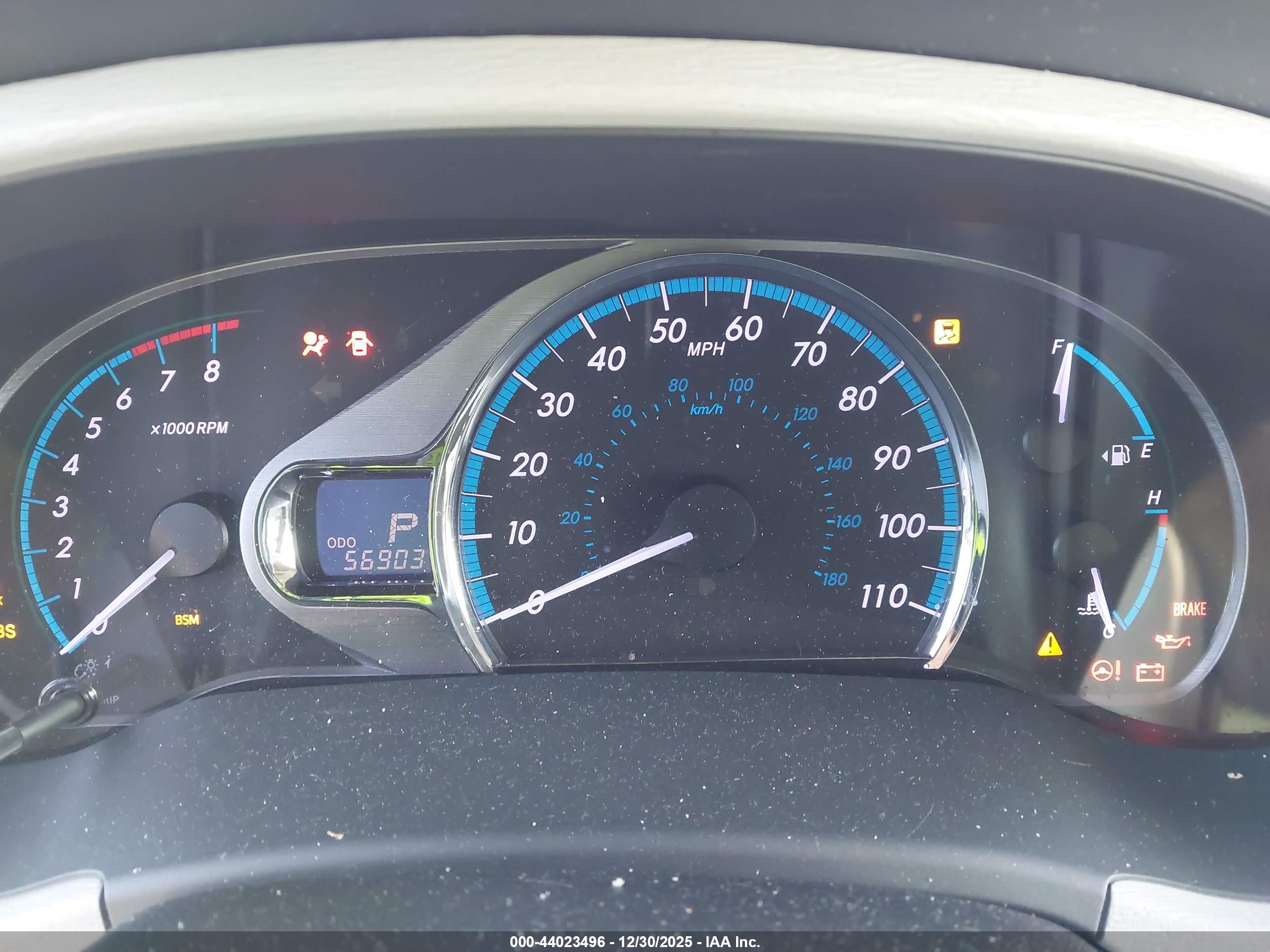 TOYOTA SIENNA image 7
