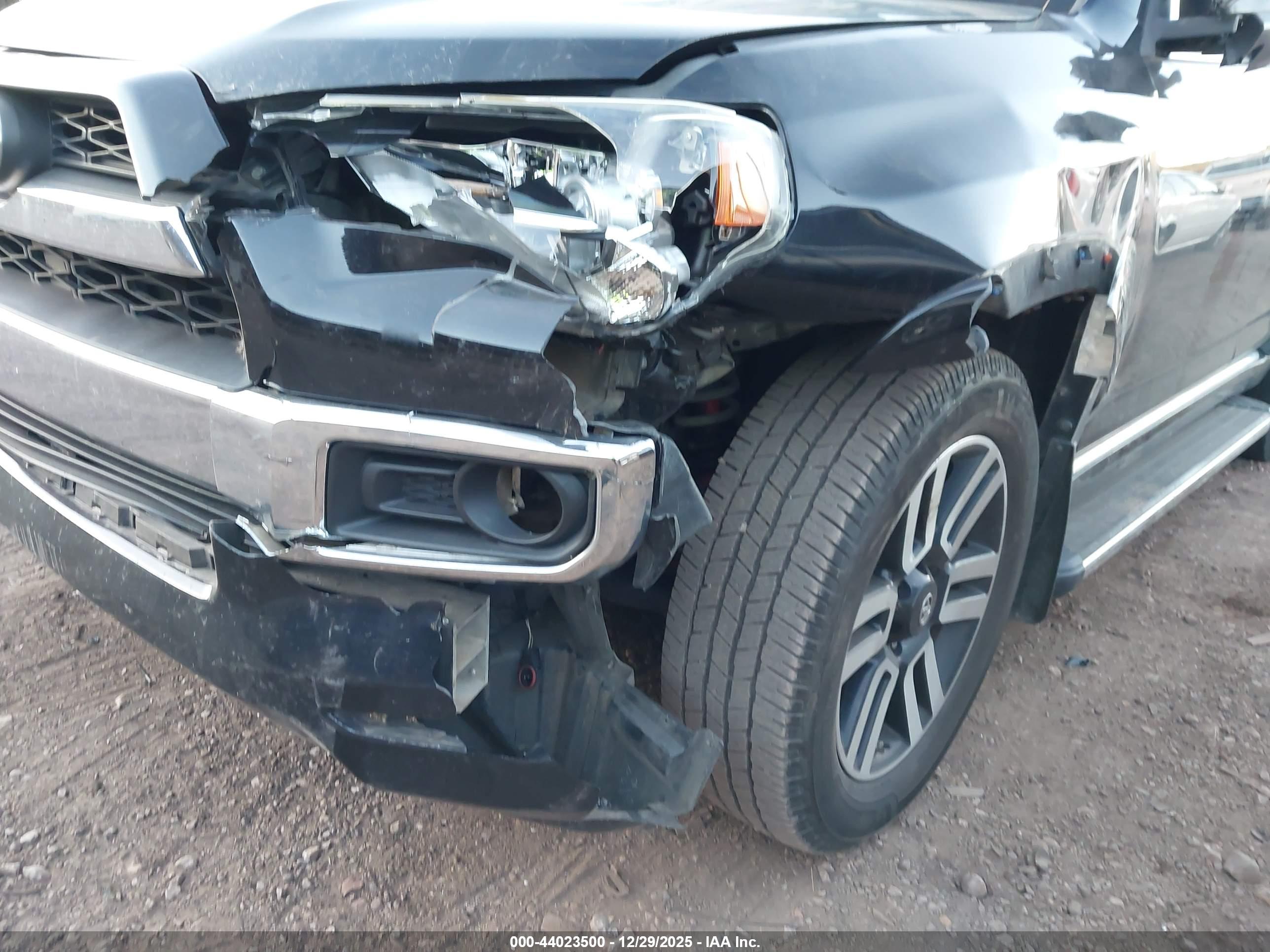 TOYOTA 4RUNNER image 6