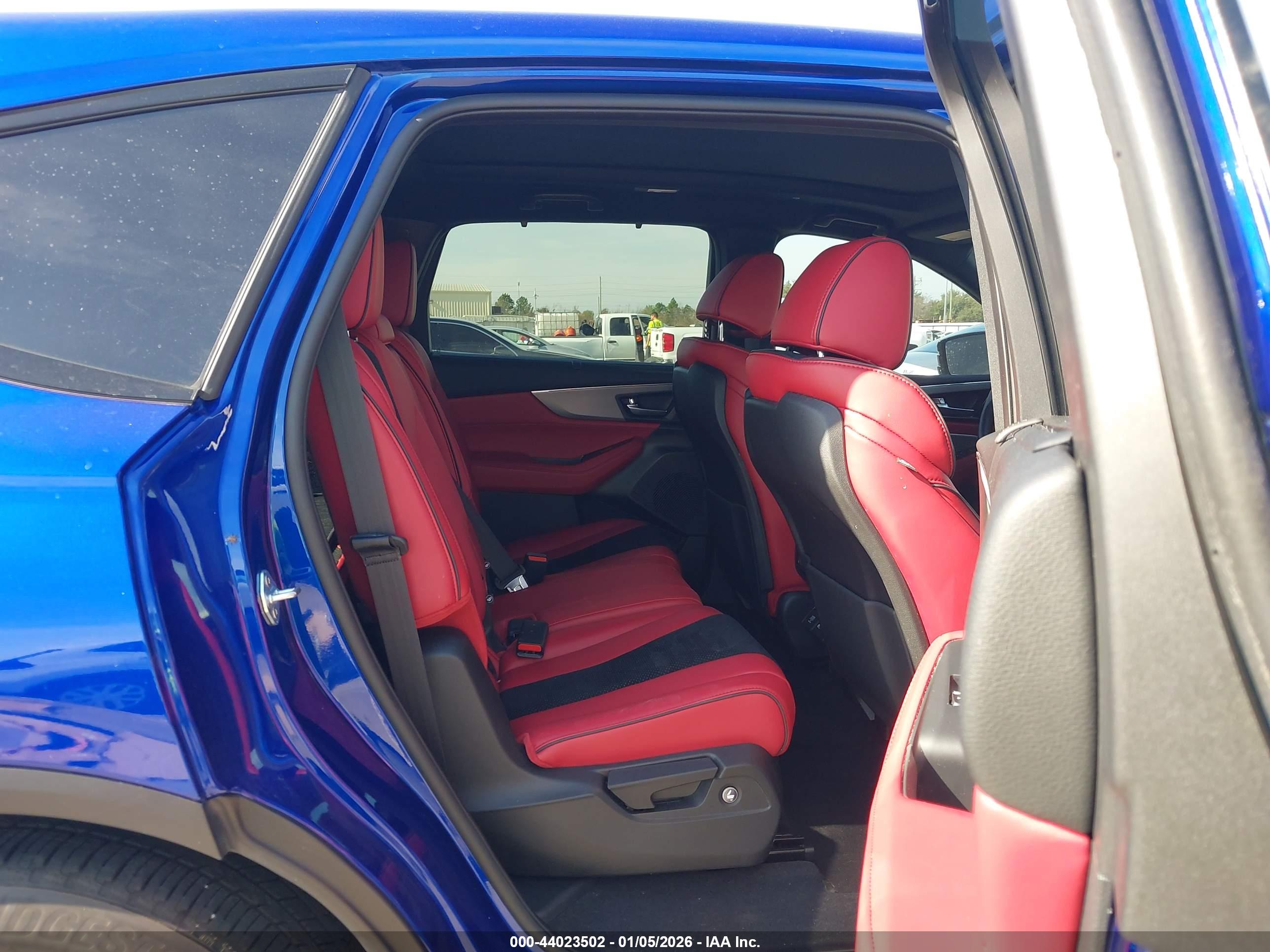 ACURA MDX image 8