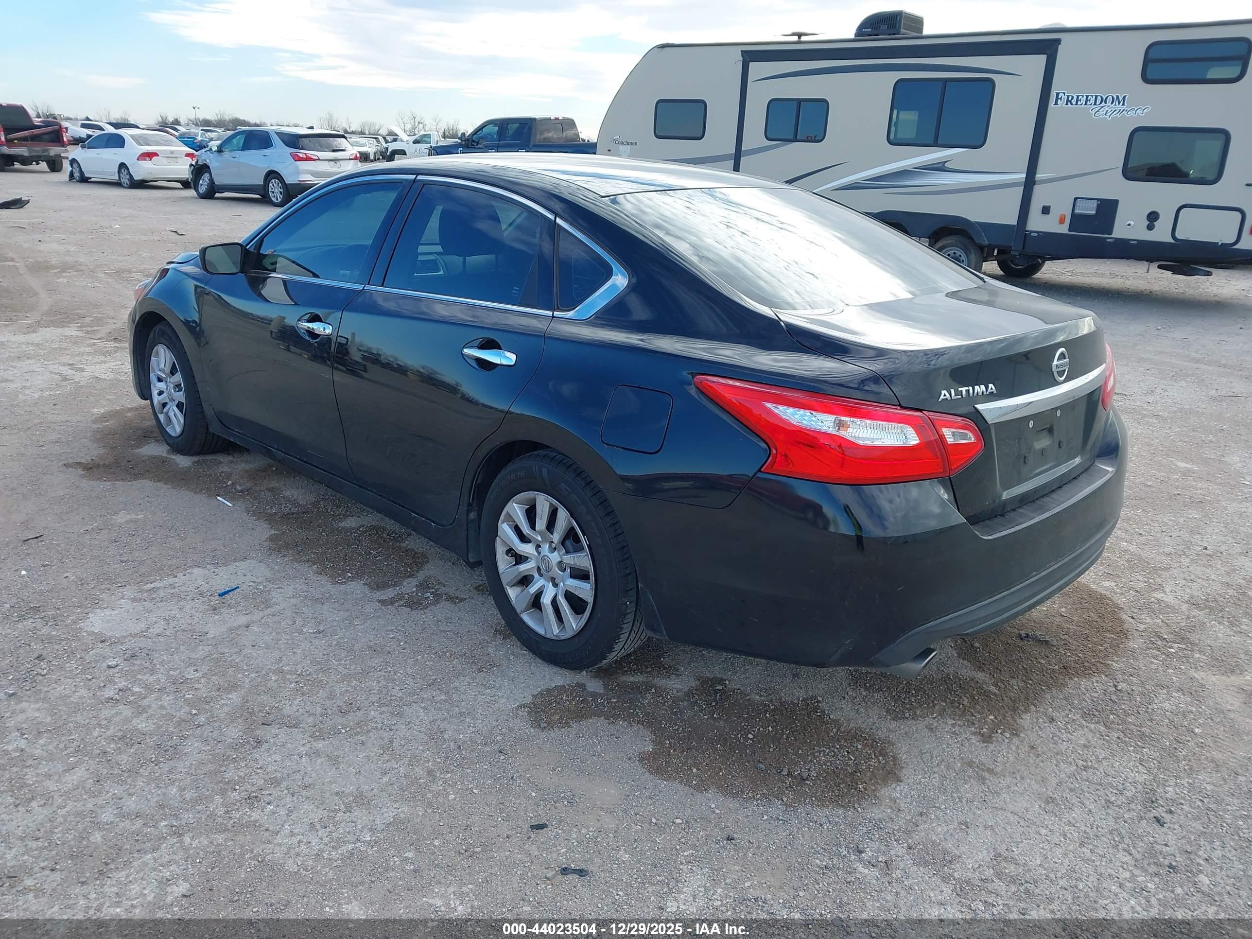 NISSAN ALTIMA image 3