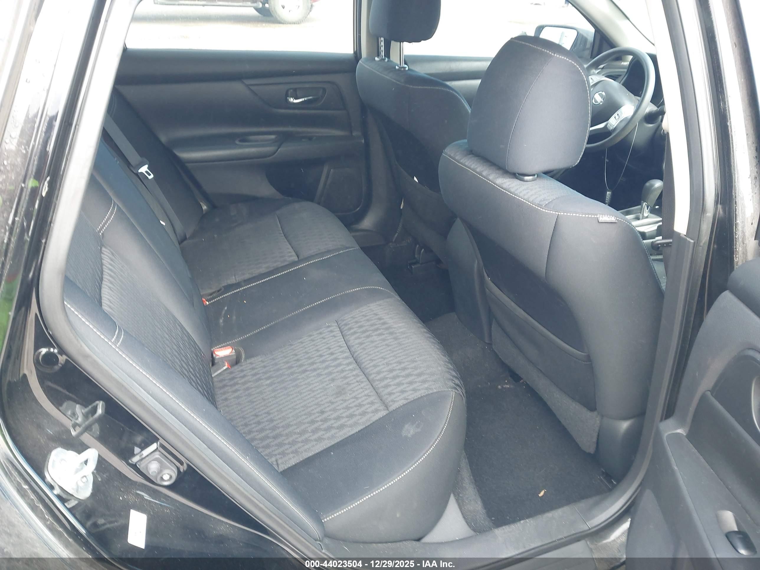 NISSAN ALTIMA image 8