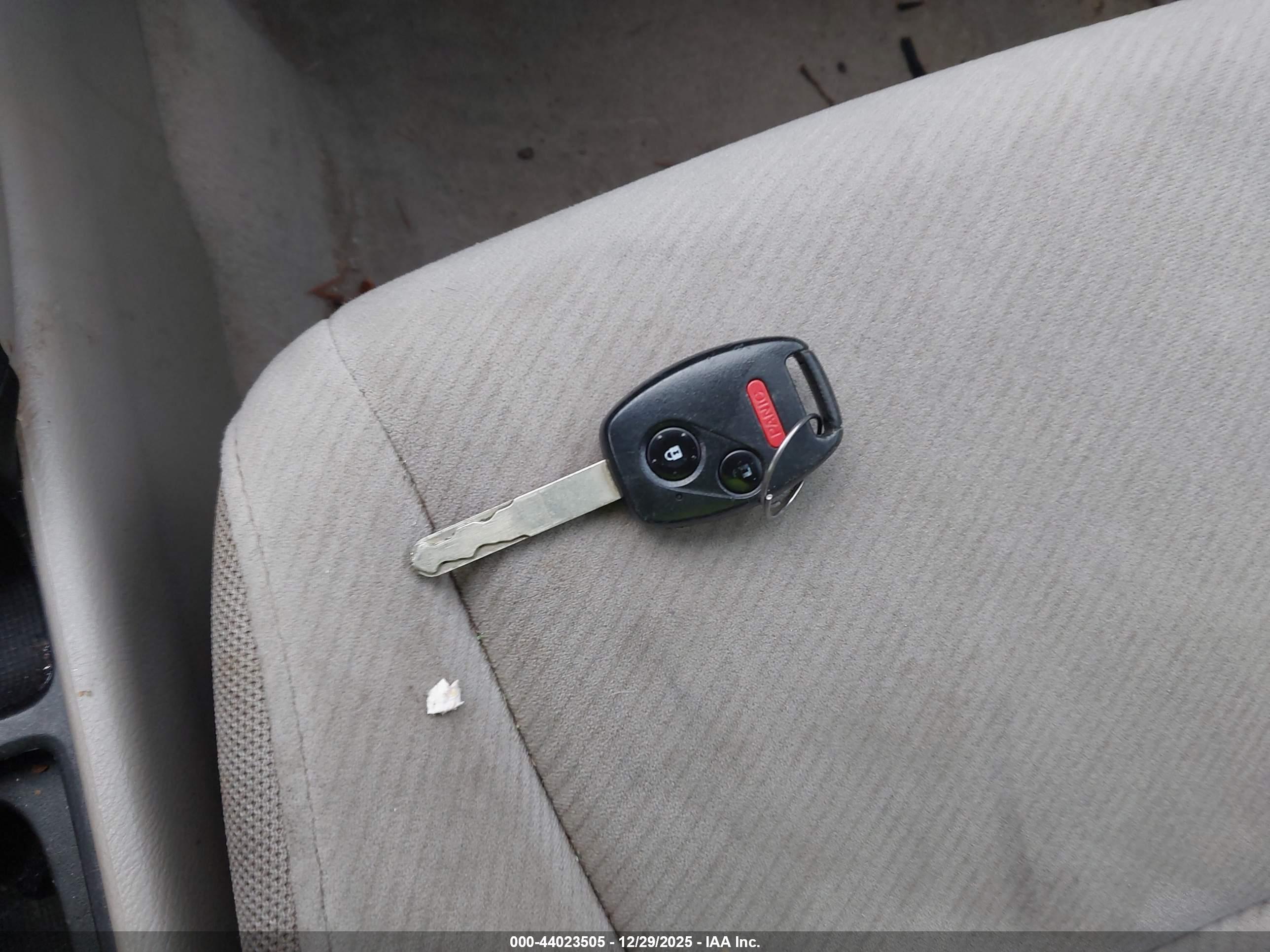 HONDA CIVIC image 11