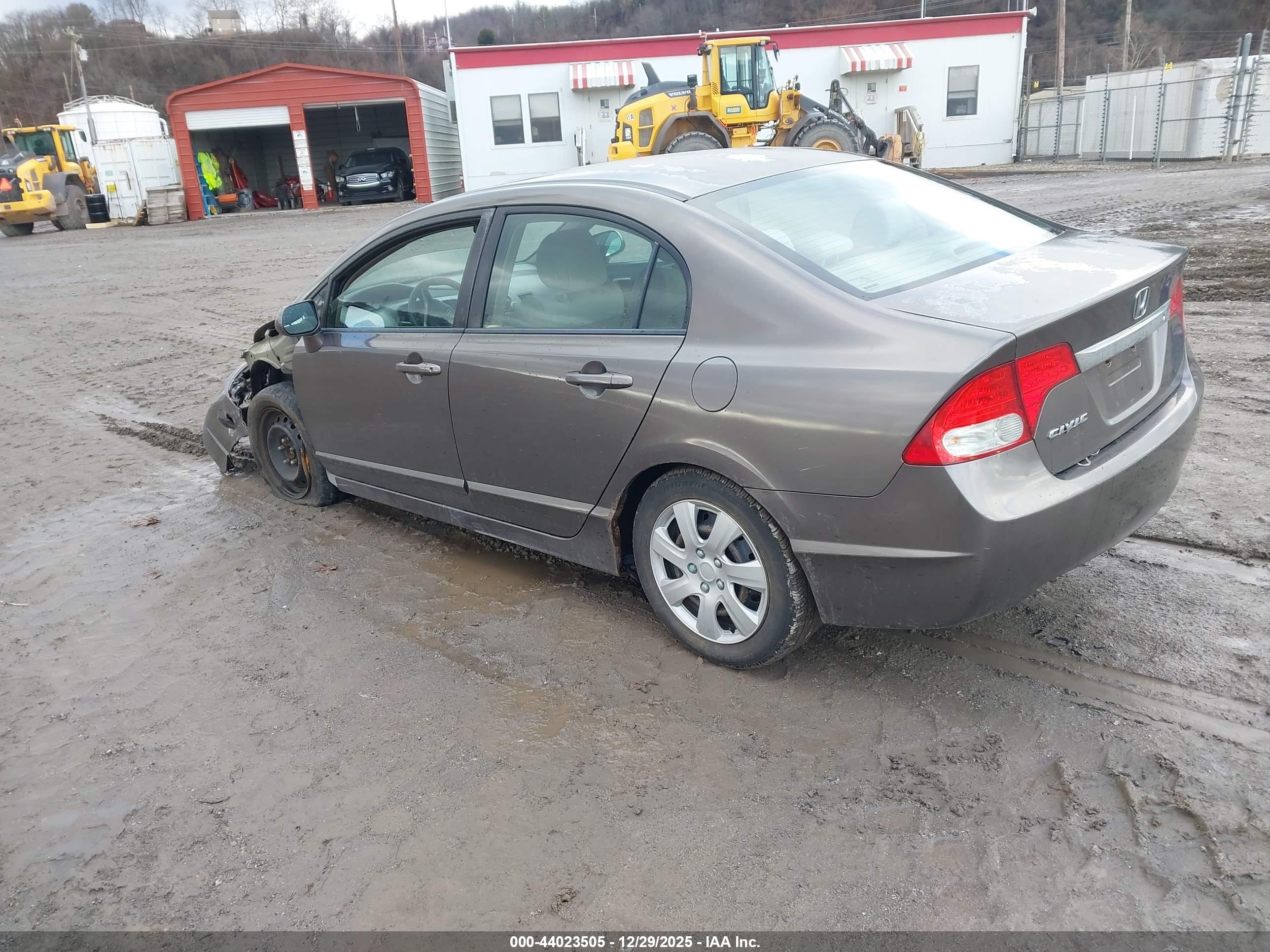 HONDA CIVIC image 3