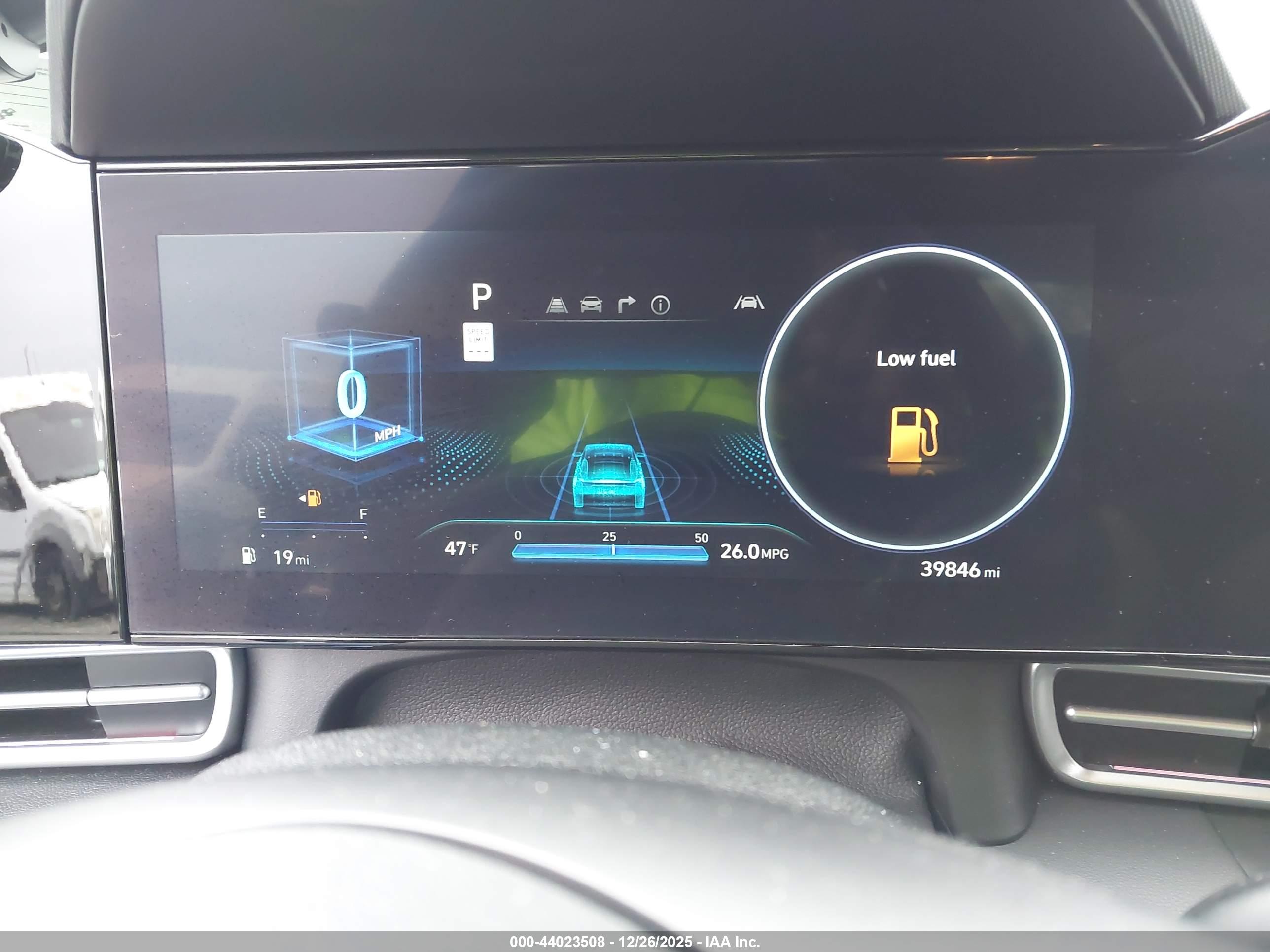HYUNDAI ELANTRA image 7