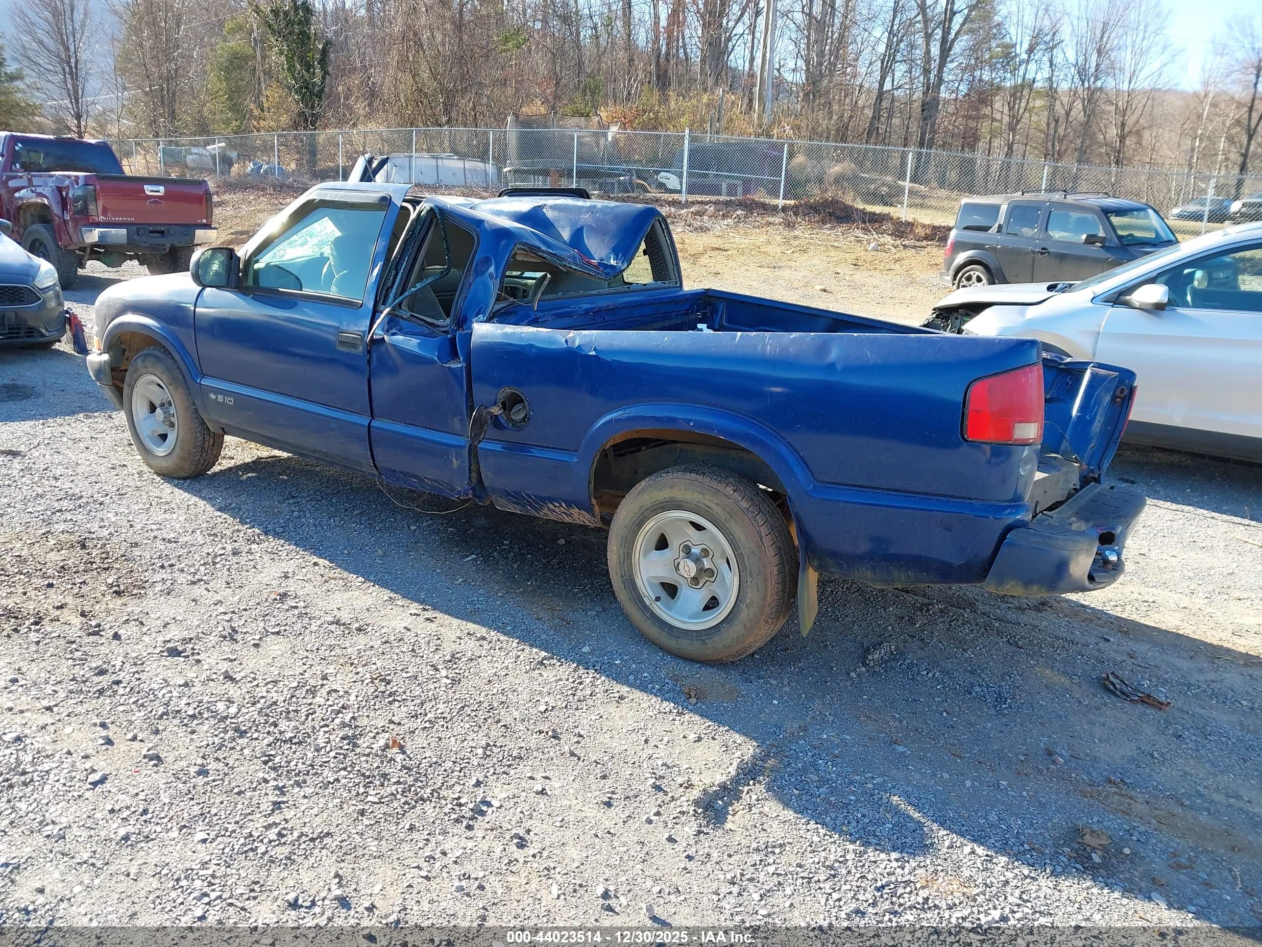 CHEVROLET S-10 image 3