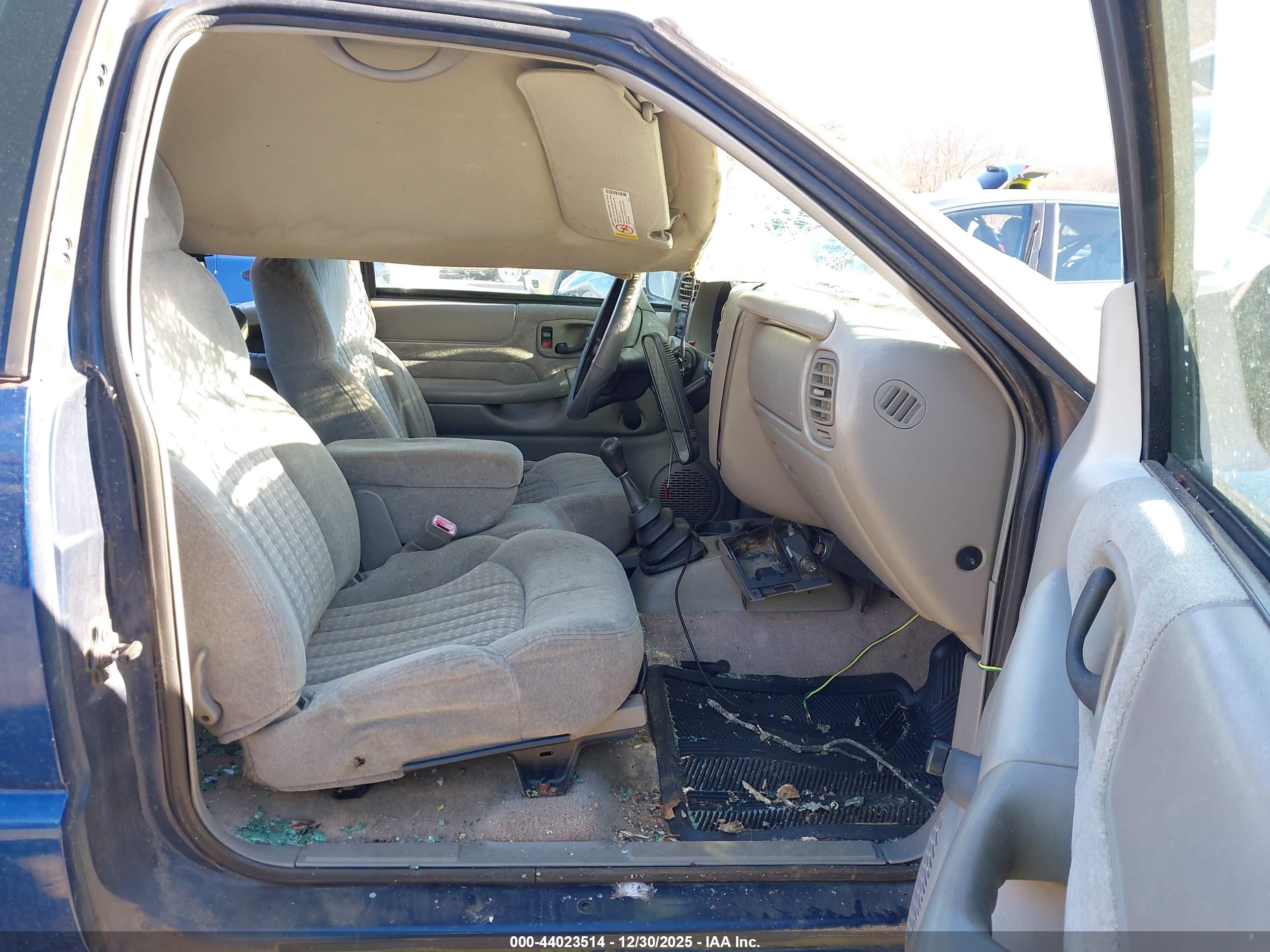 CHEVROLET S-10 image 5