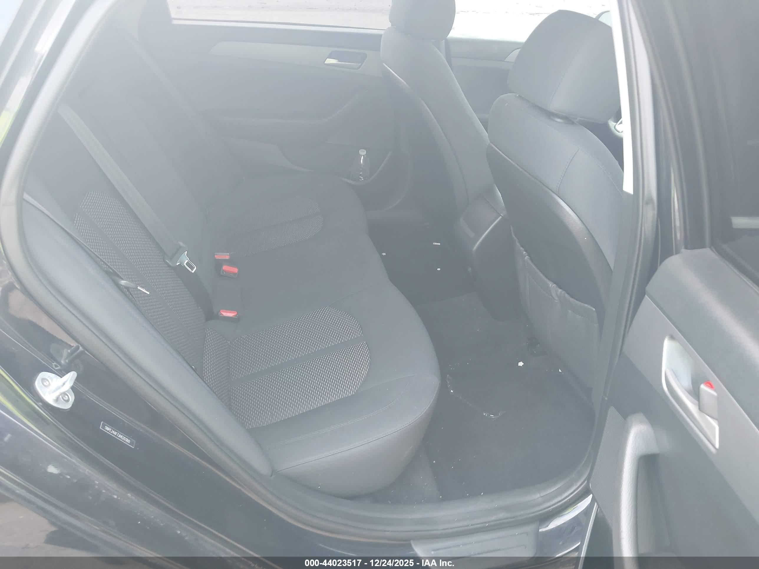 HYUNDAI SONATA image 8