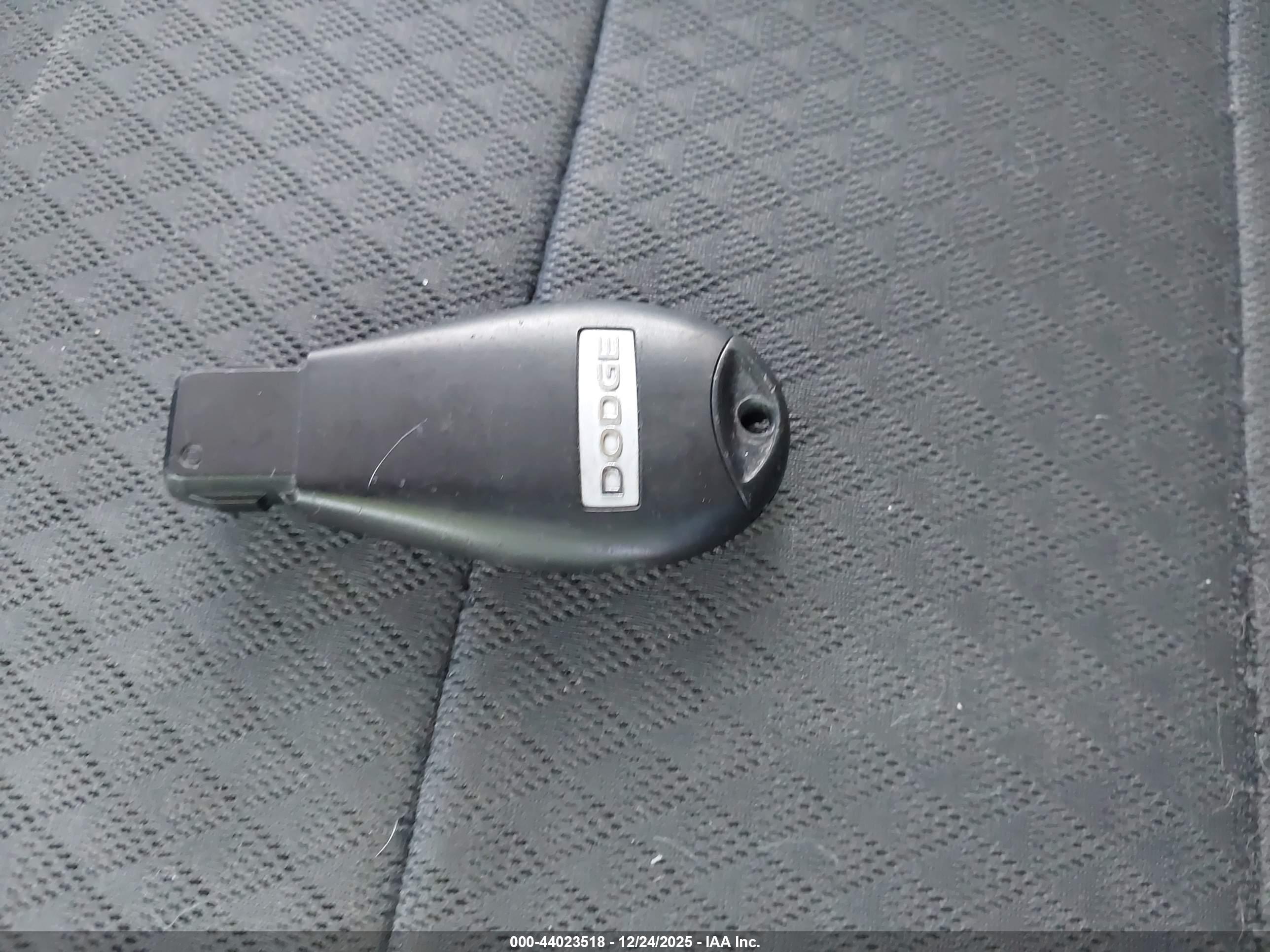 DODGE GRAND image 11
