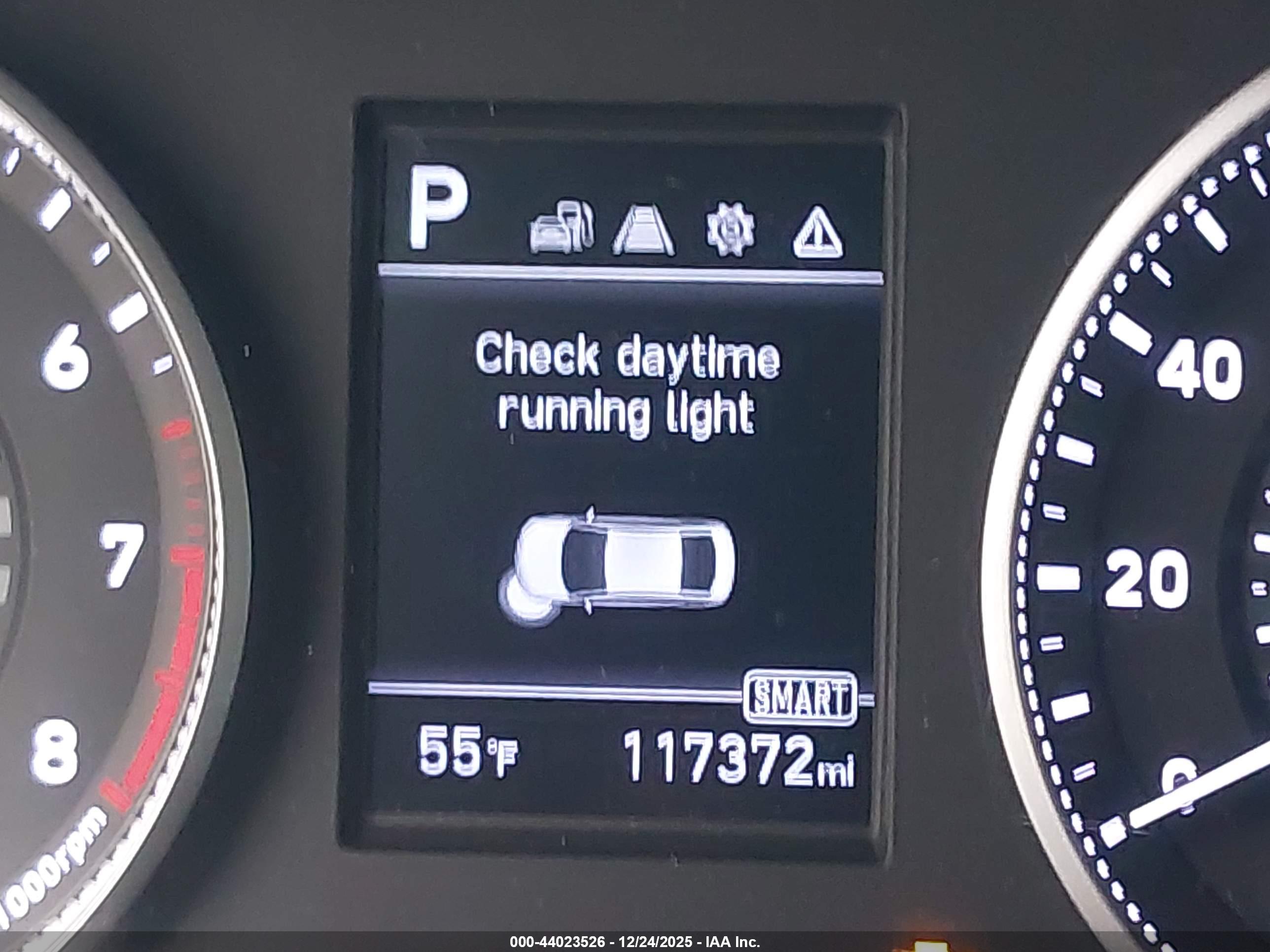 HYUNDAI ELANTRA image 7