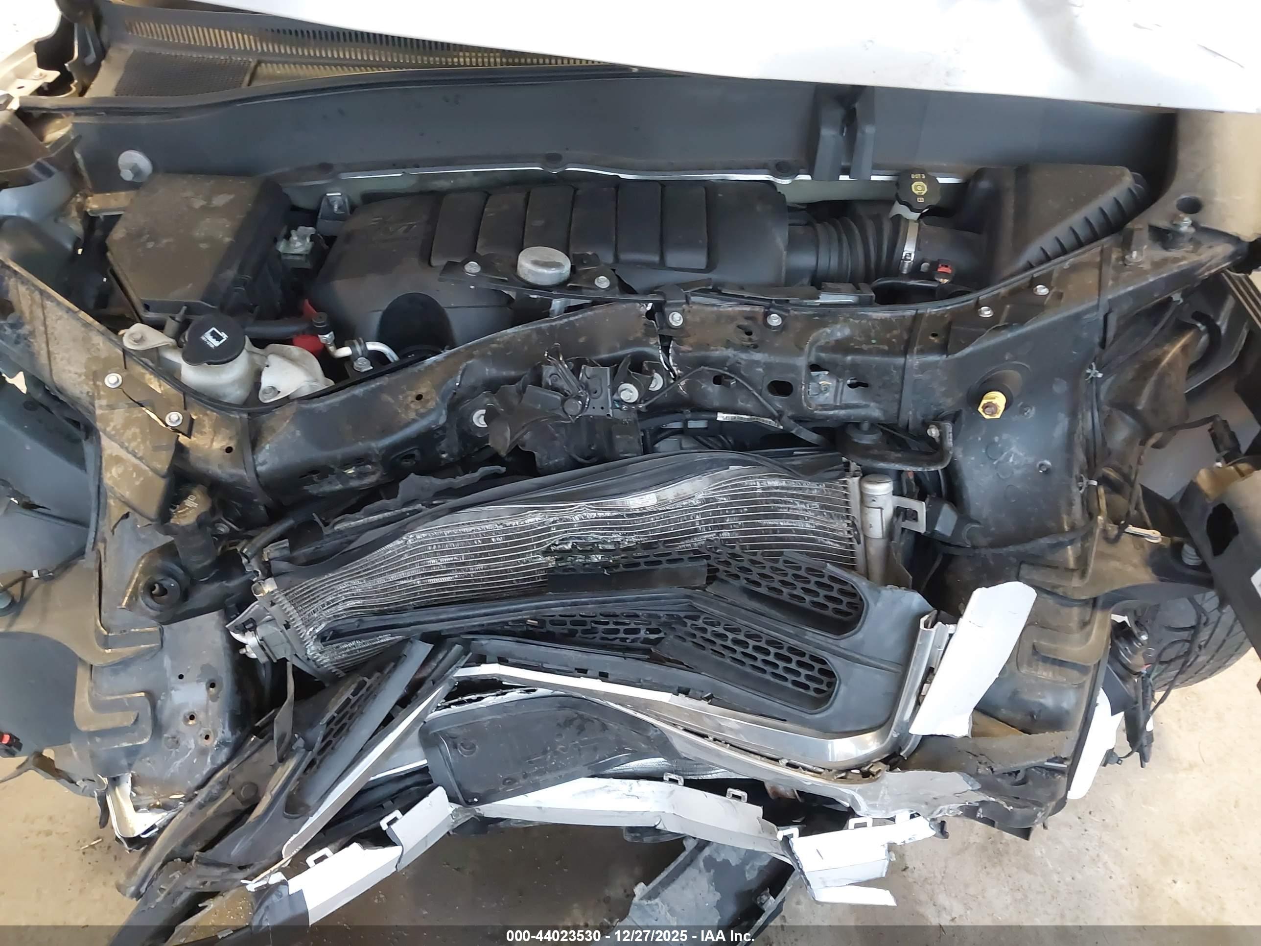 GMC ACADIA image 10