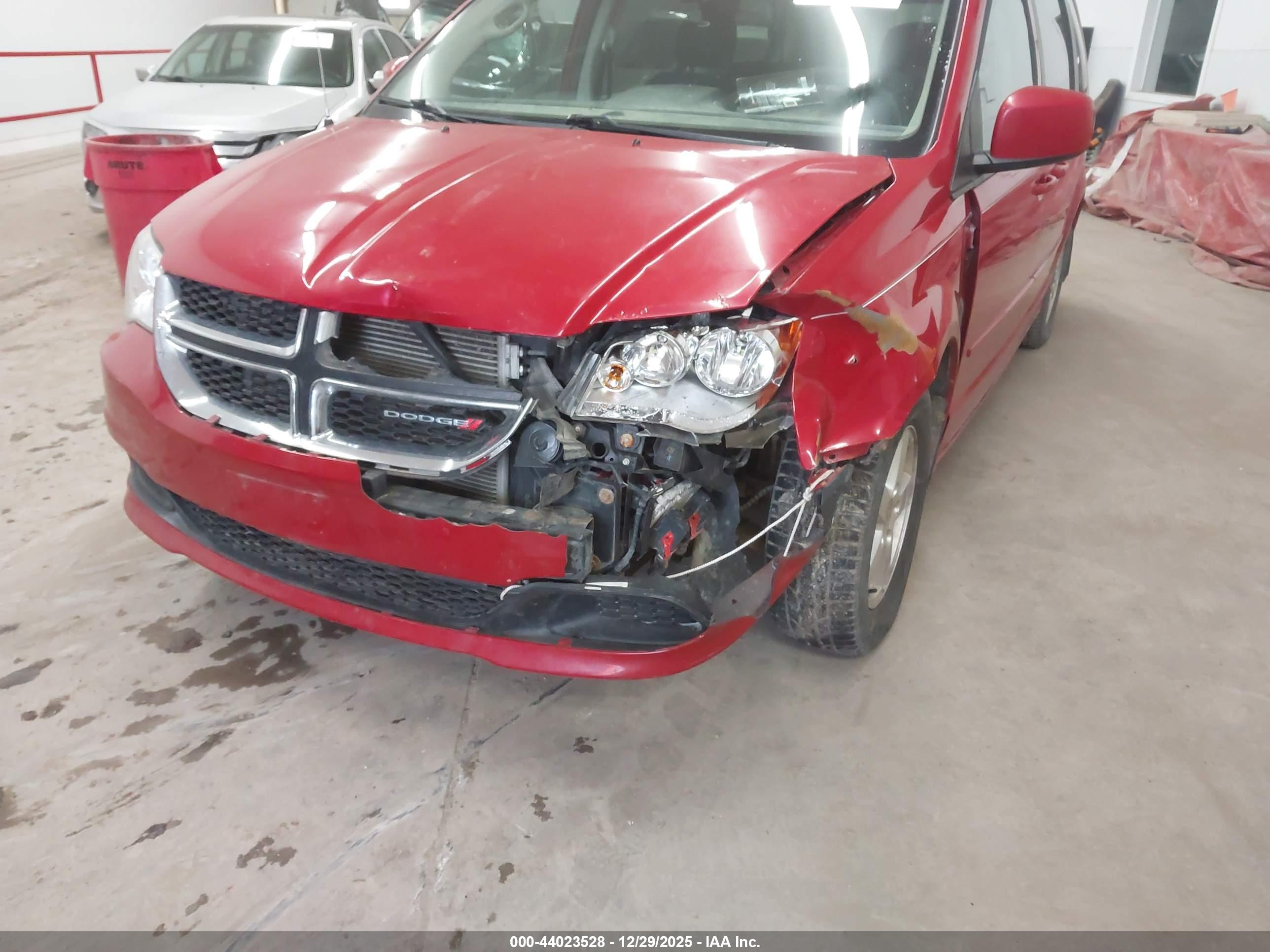 DODGE GRAND image 6