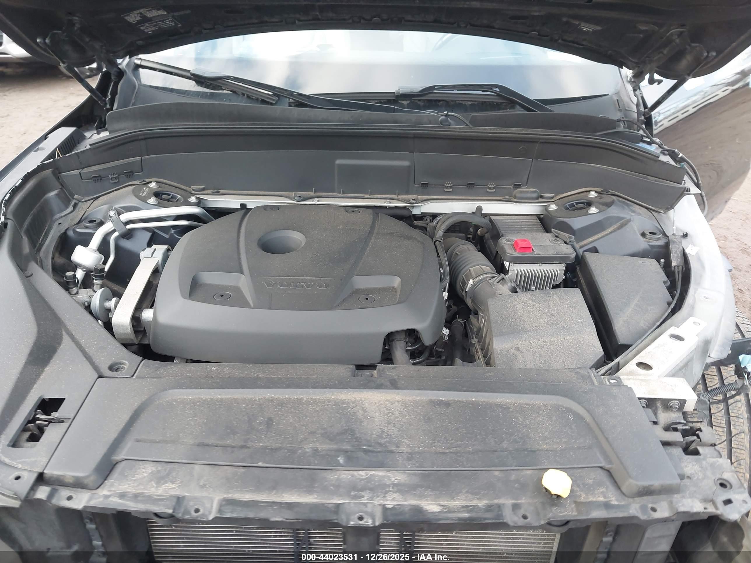 VOLVO XC90 image 10