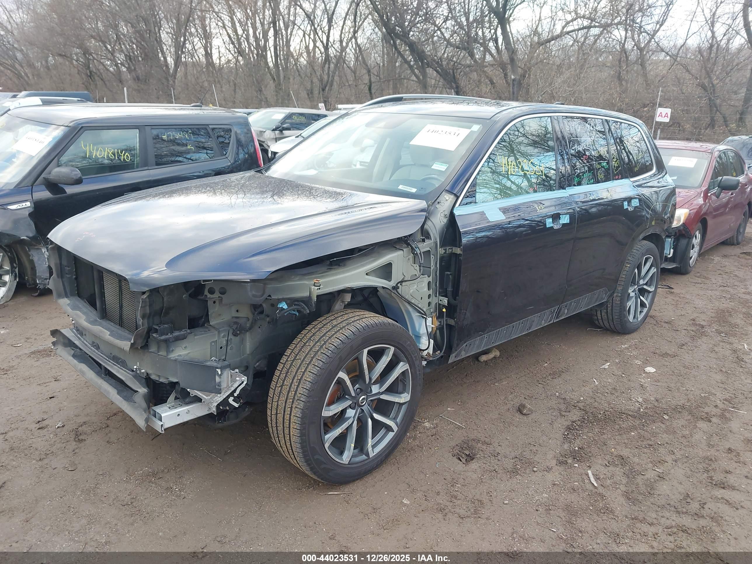 VOLVO XC90 image 2