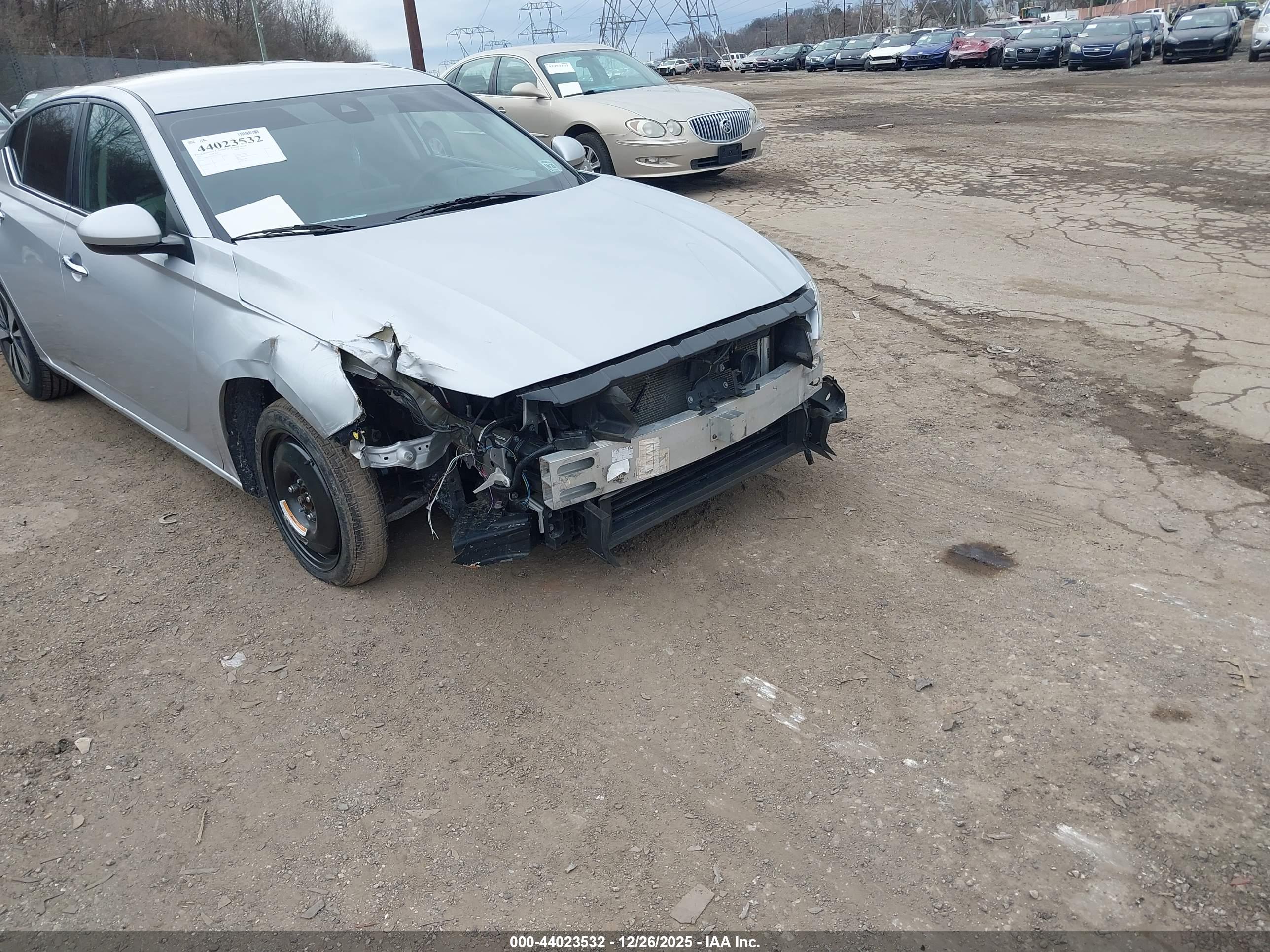 NISSAN ALTIMA image 6
