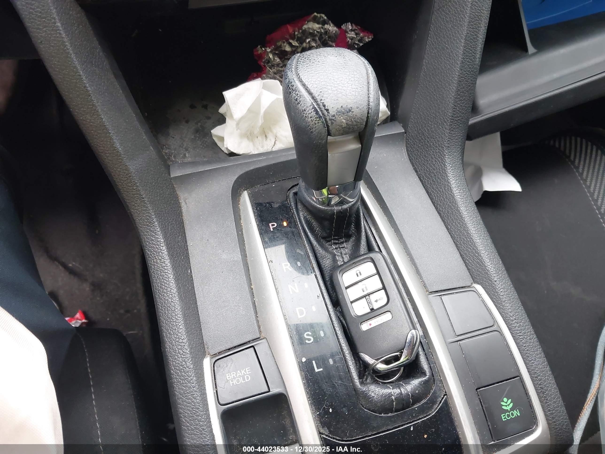 HONDA CIVIC image 11