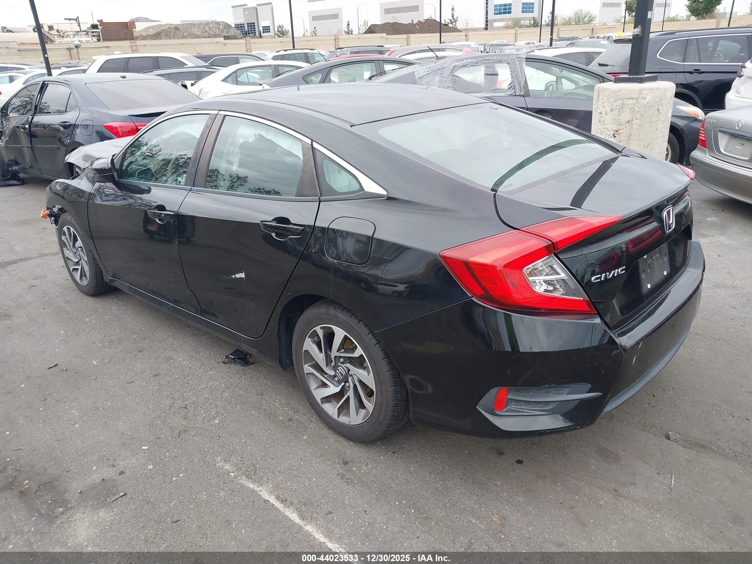 HONDA CIVIC image 3