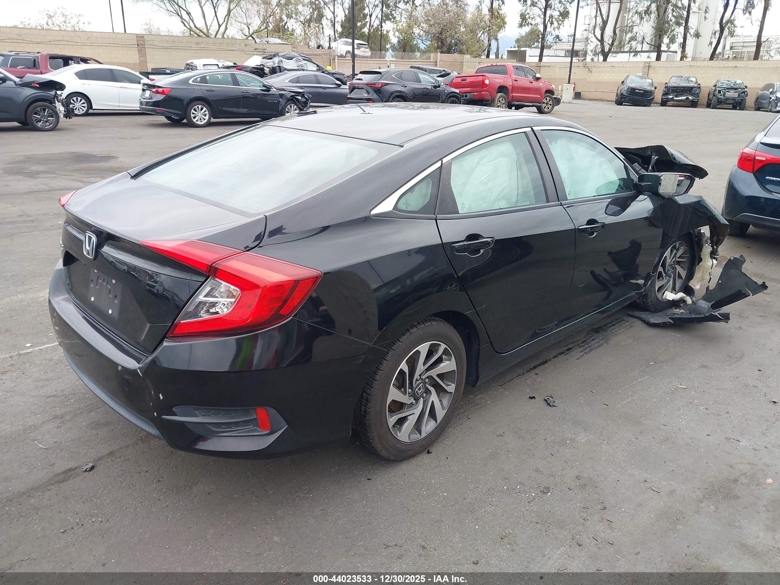 HONDA CIVIC image 4