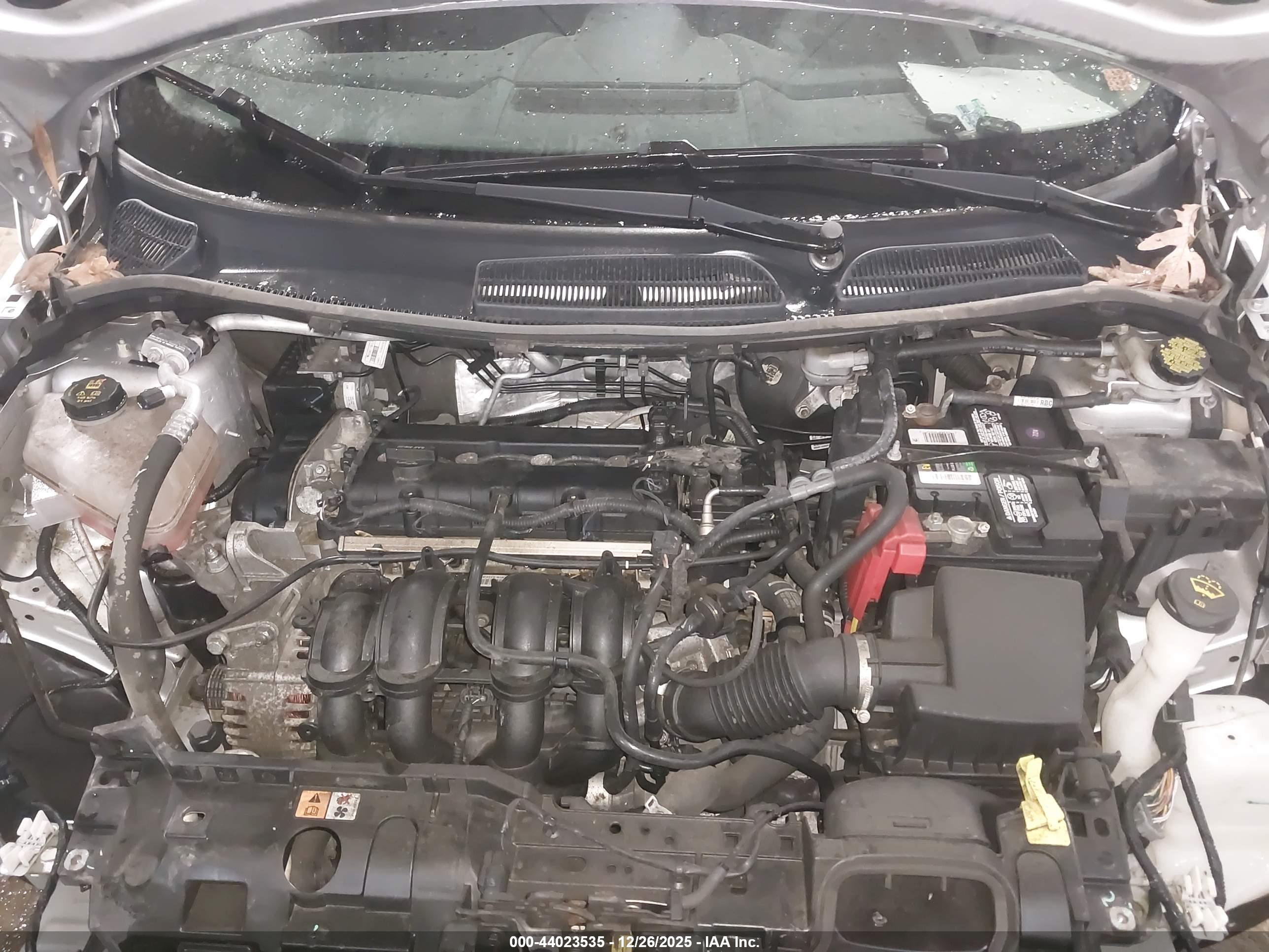 FORD FIESTA image 10