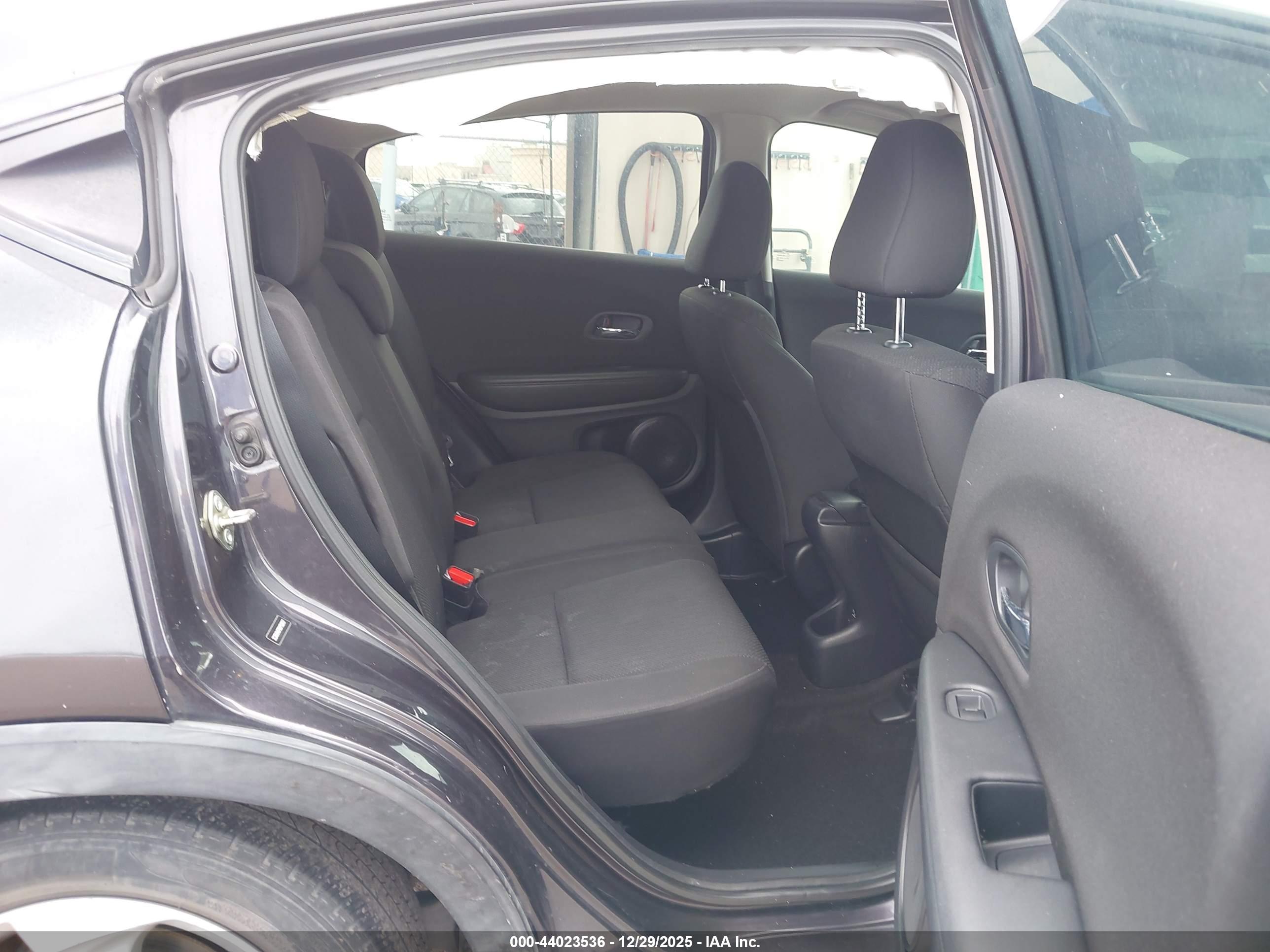 HONDA HR-V image 8