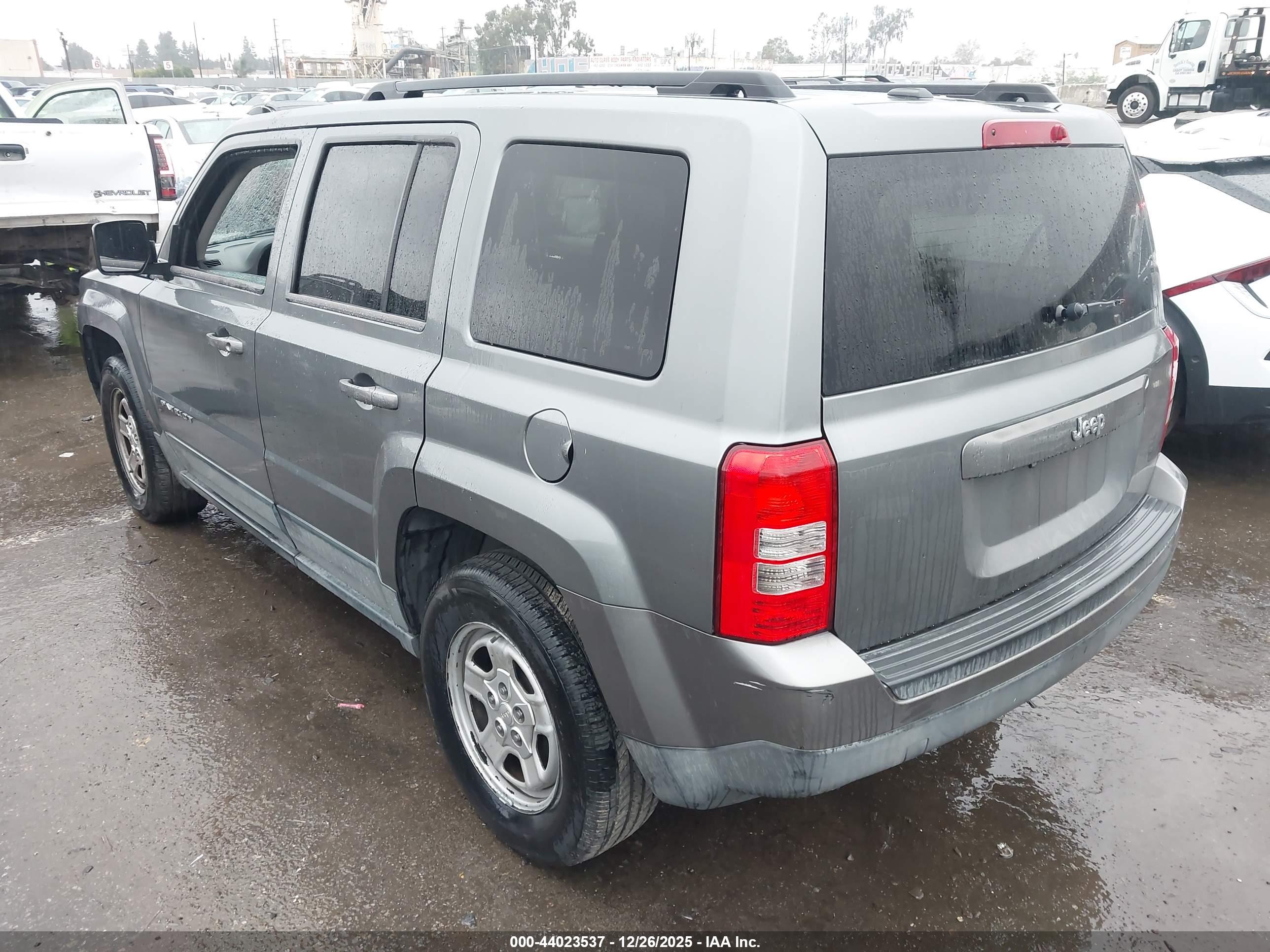 JEEP PATRIOT image 3