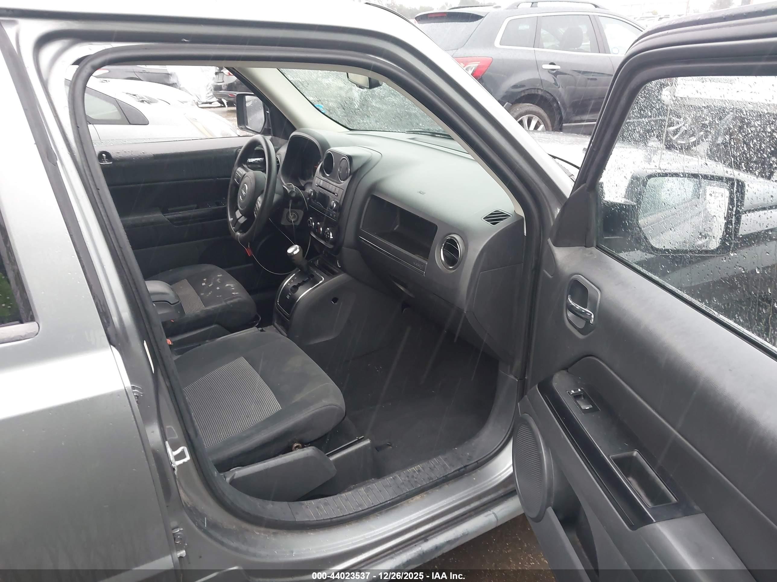JEEP PATRIOT image 5