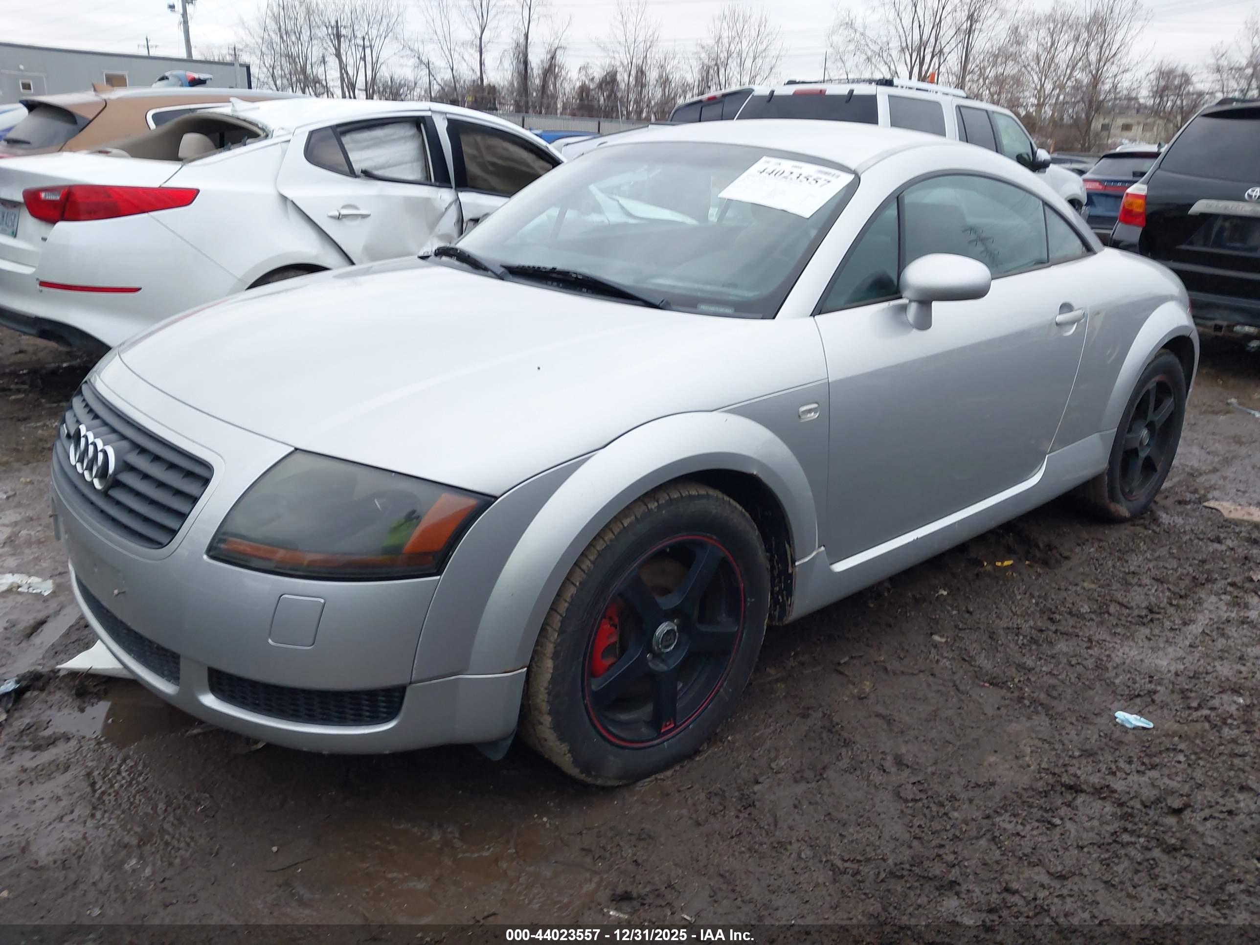 AUDI TT image 2