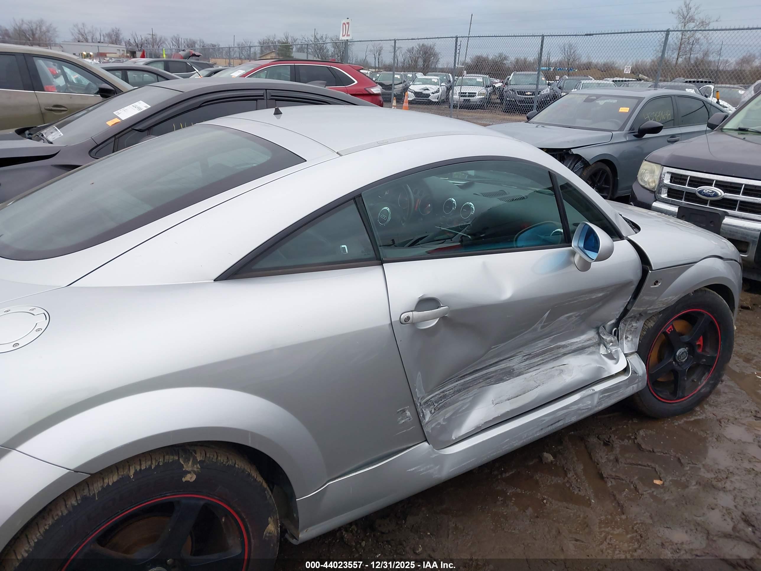 AUDI TT image 6