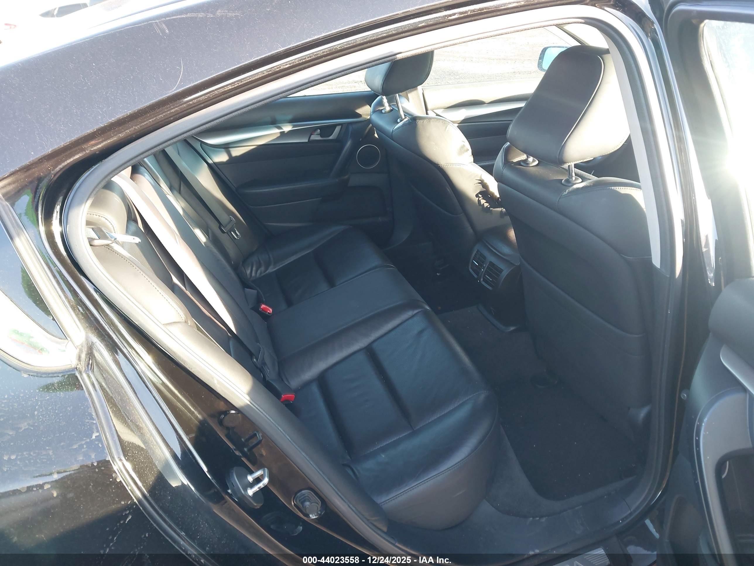 ACURA TL image 8