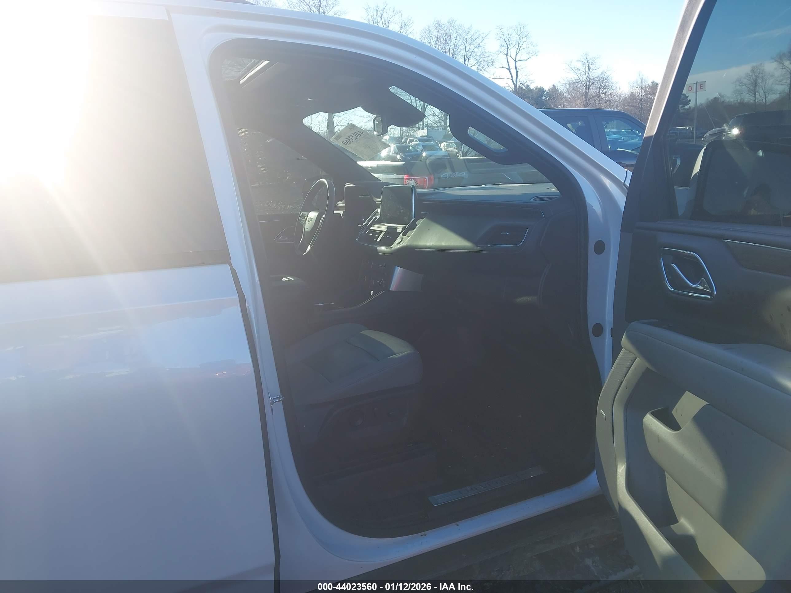CHEVROLET TAHOE image 5