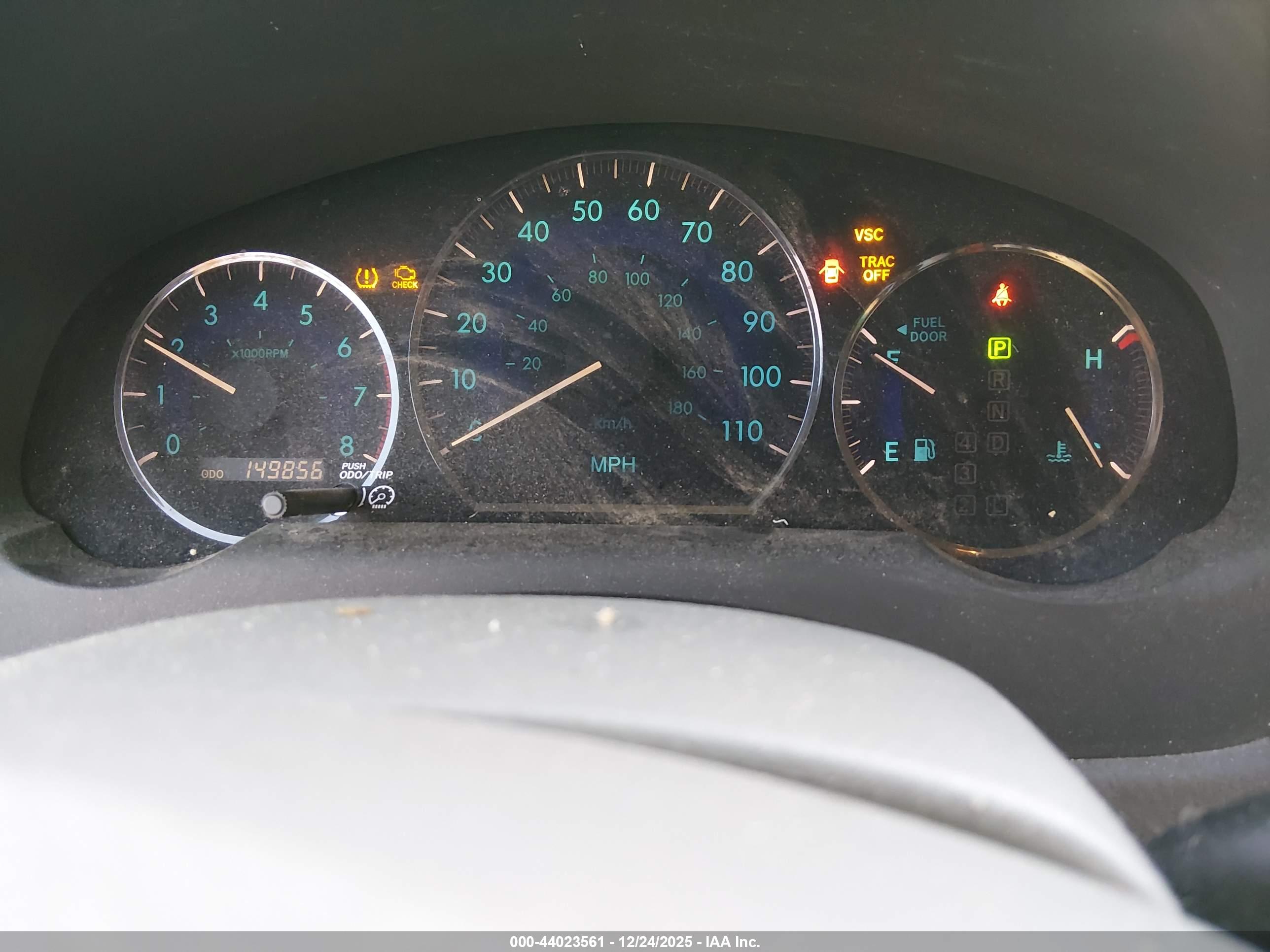 TOYOTA SIENNA image 7