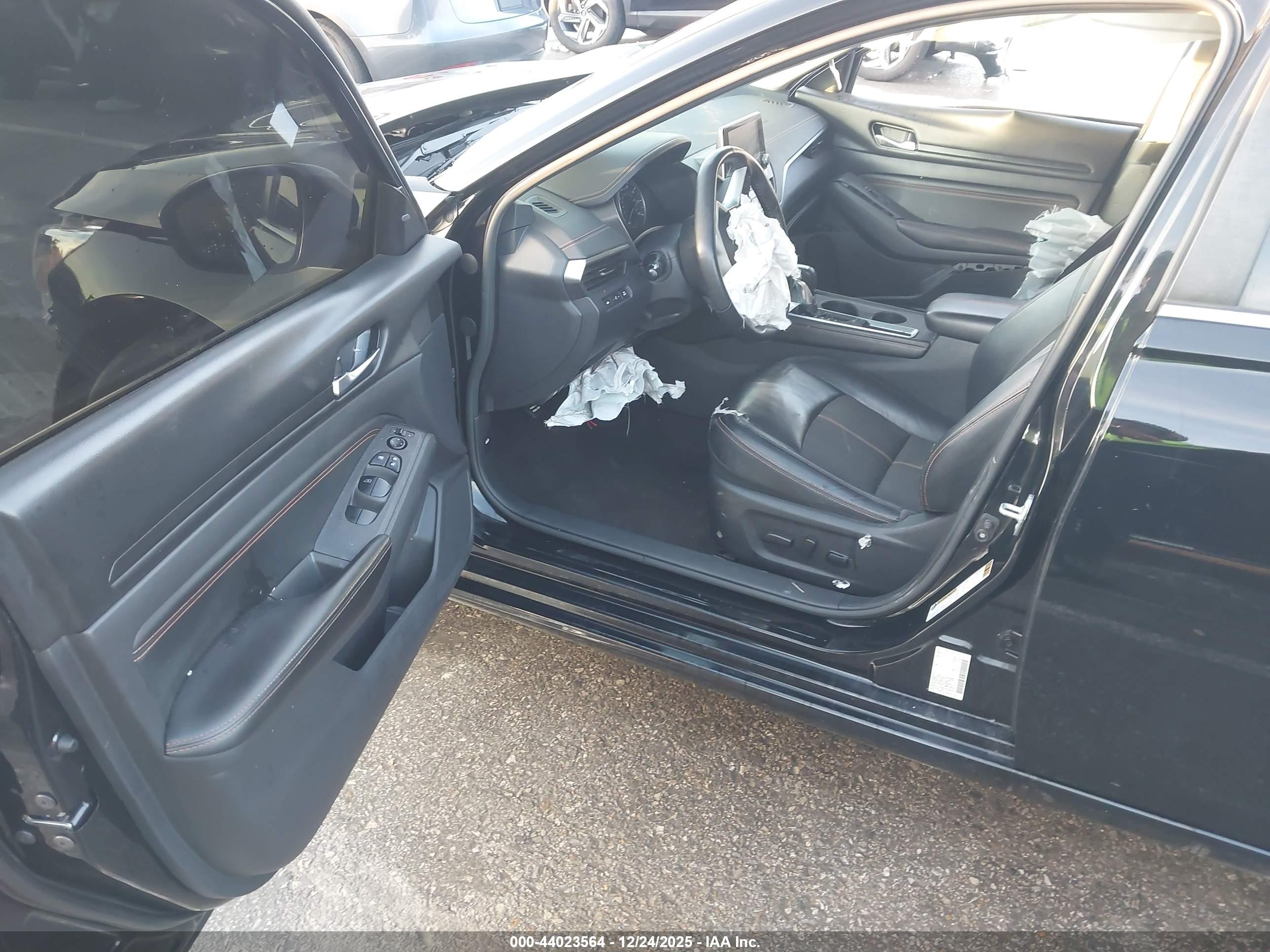 NISSAN ALTIMA image 5