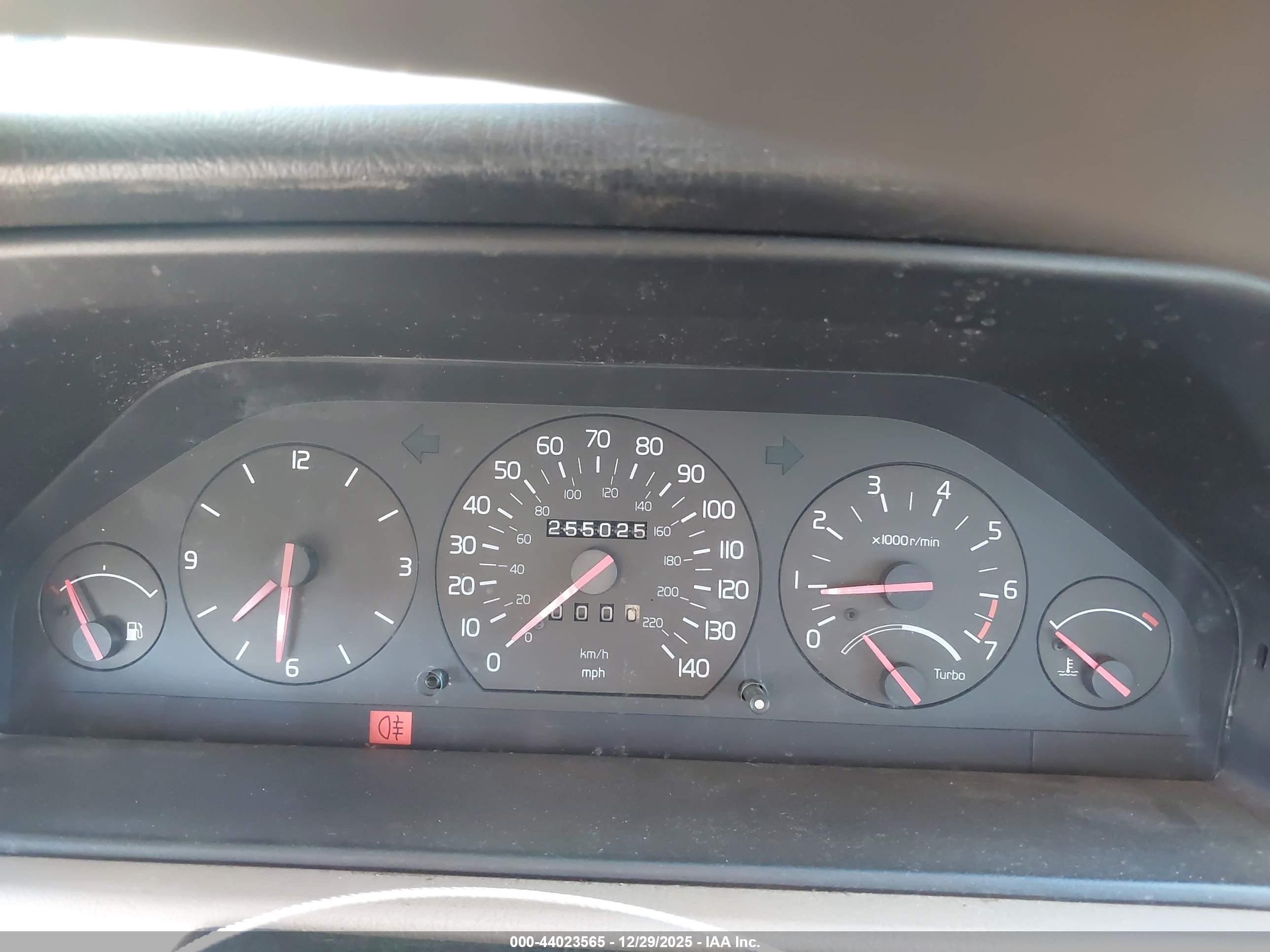 VOLVO 940 image 7