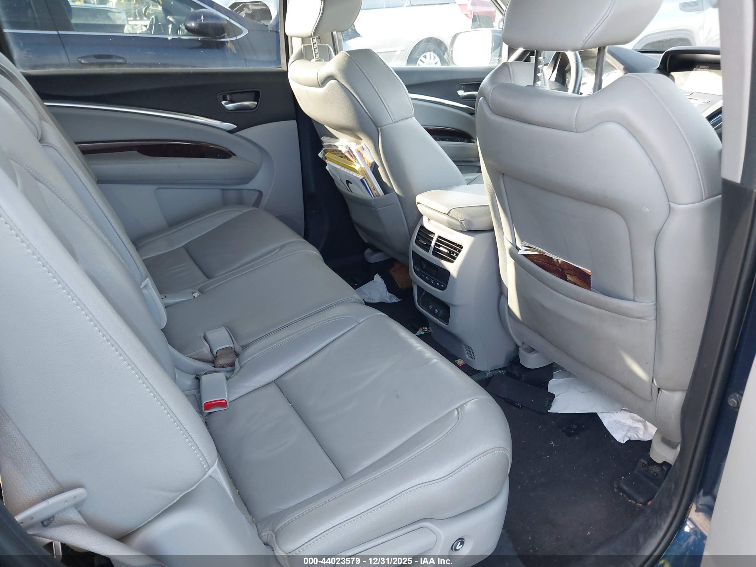 ACURA MDX image 8