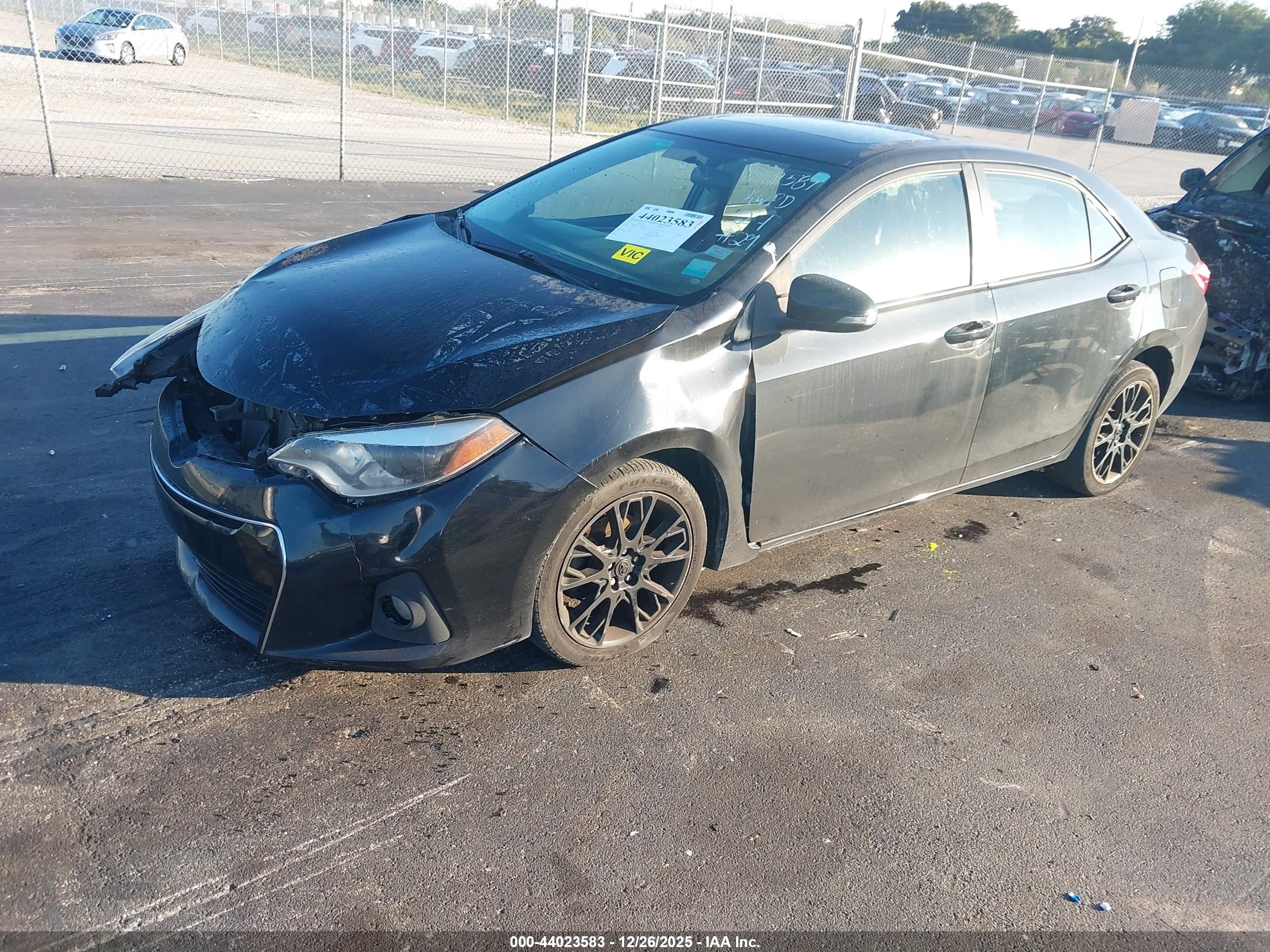 TOYOTA COROLLA image 2