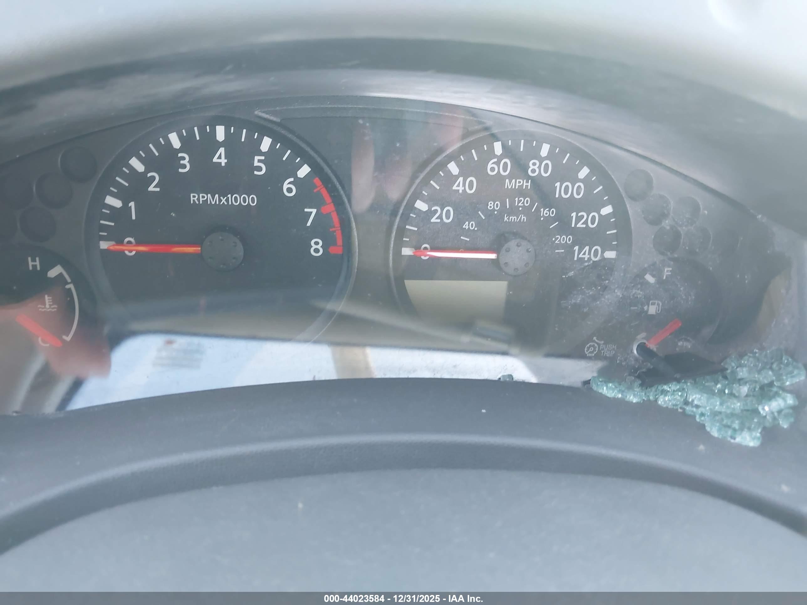 NISSAN FRONTIER image 7
