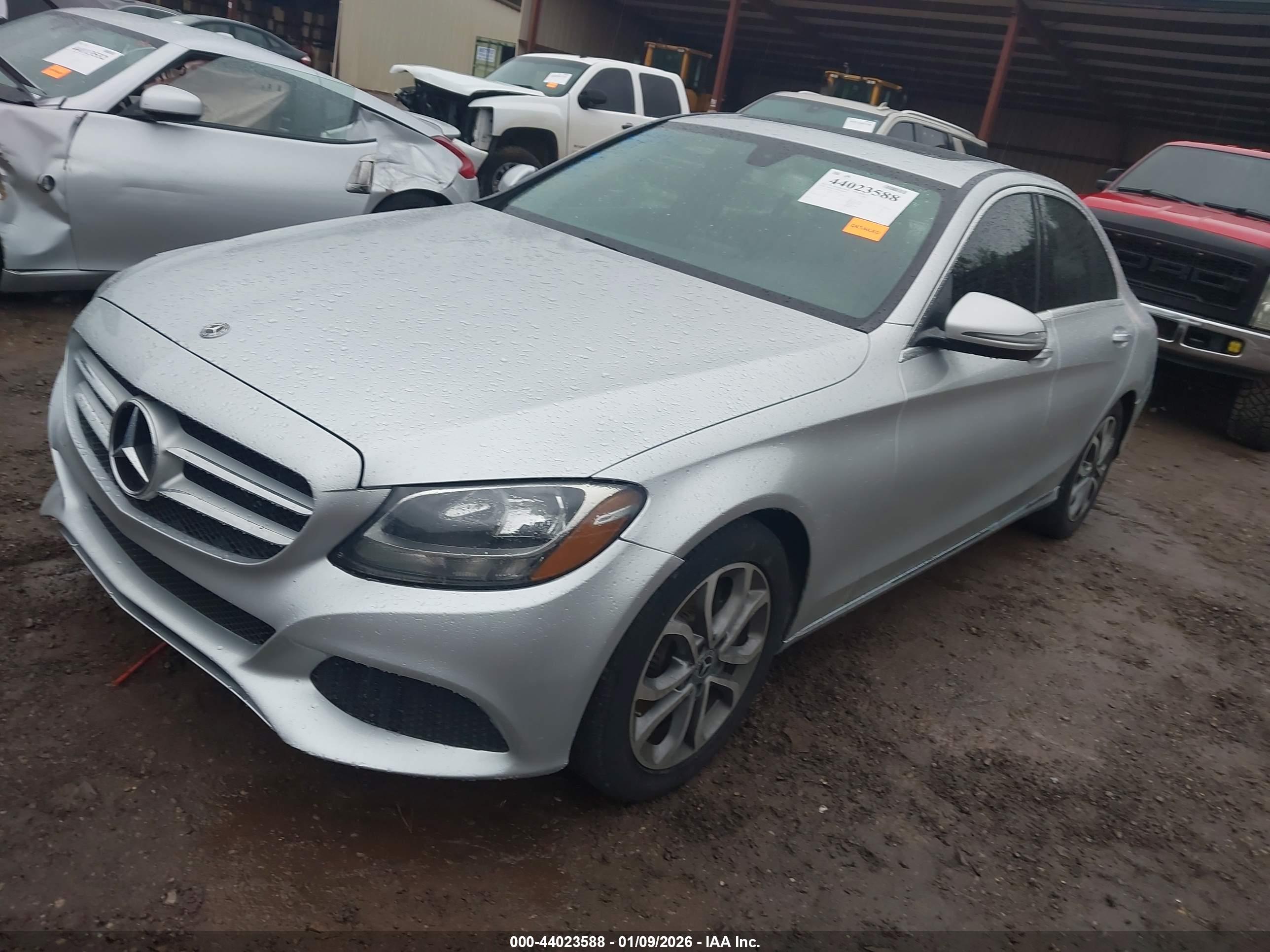 MERCEDES-BENZ C image 2