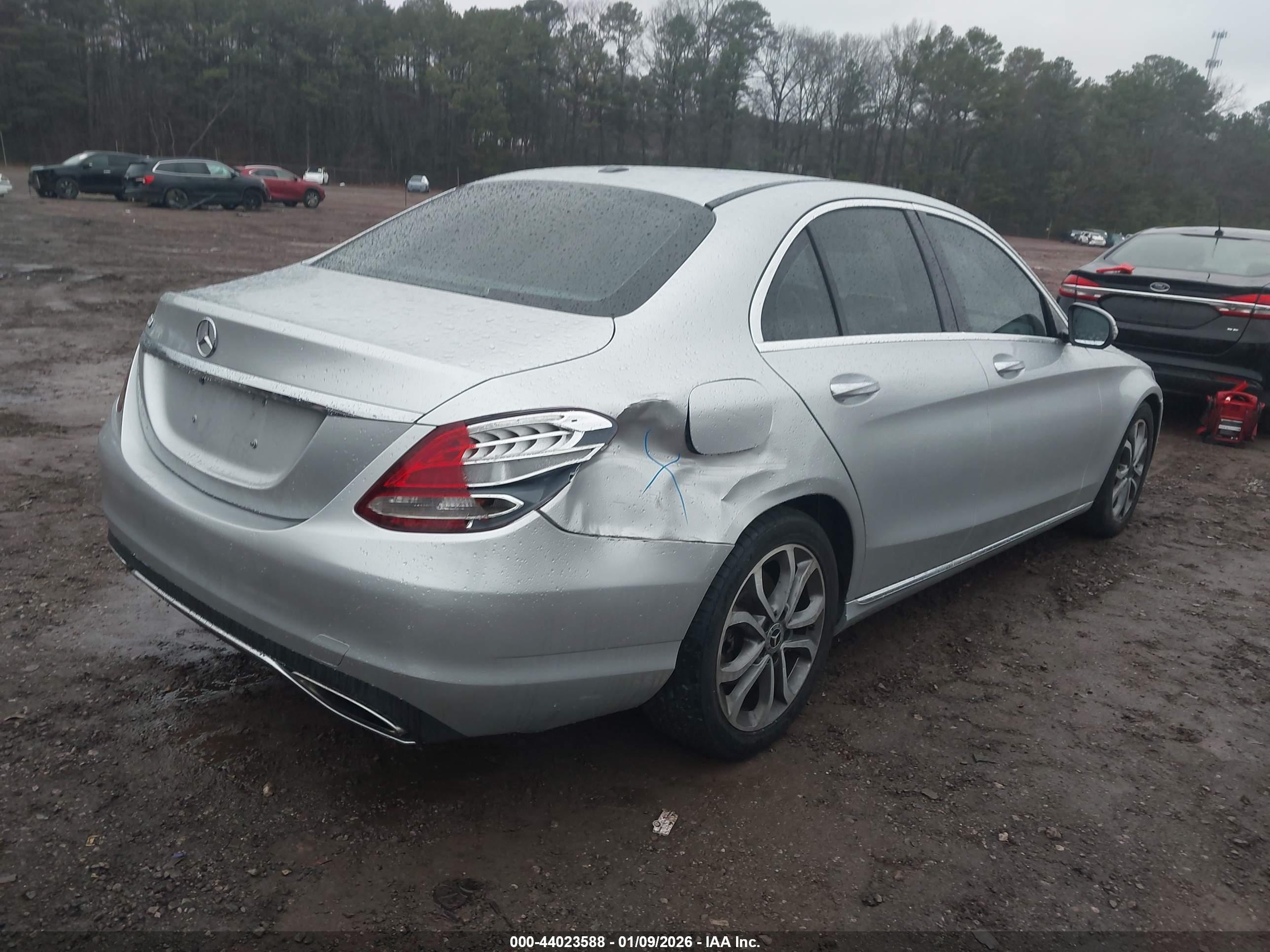 MERCEDES-BENZ C image 4