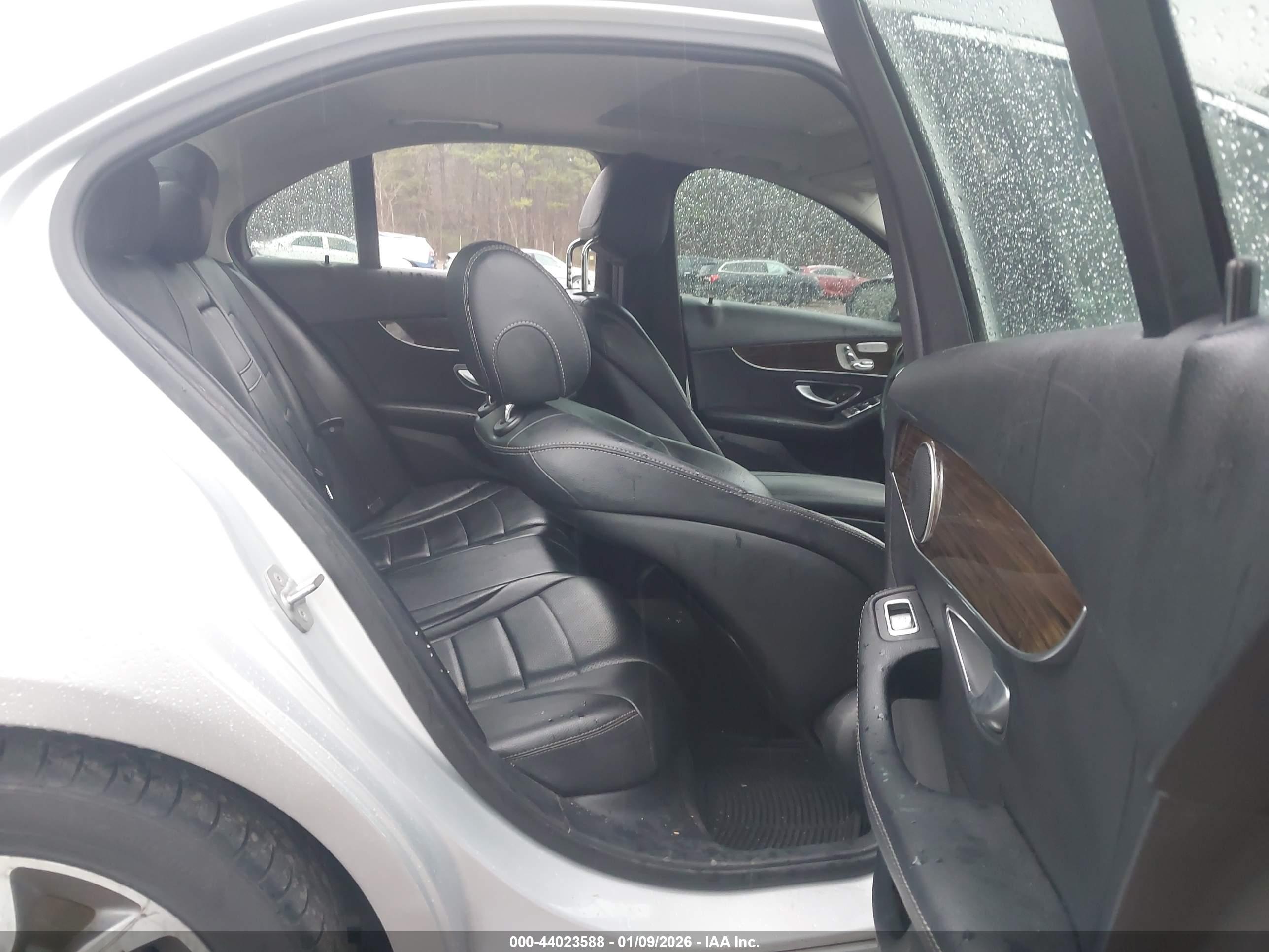 MERCEDES-BENZ C image 8