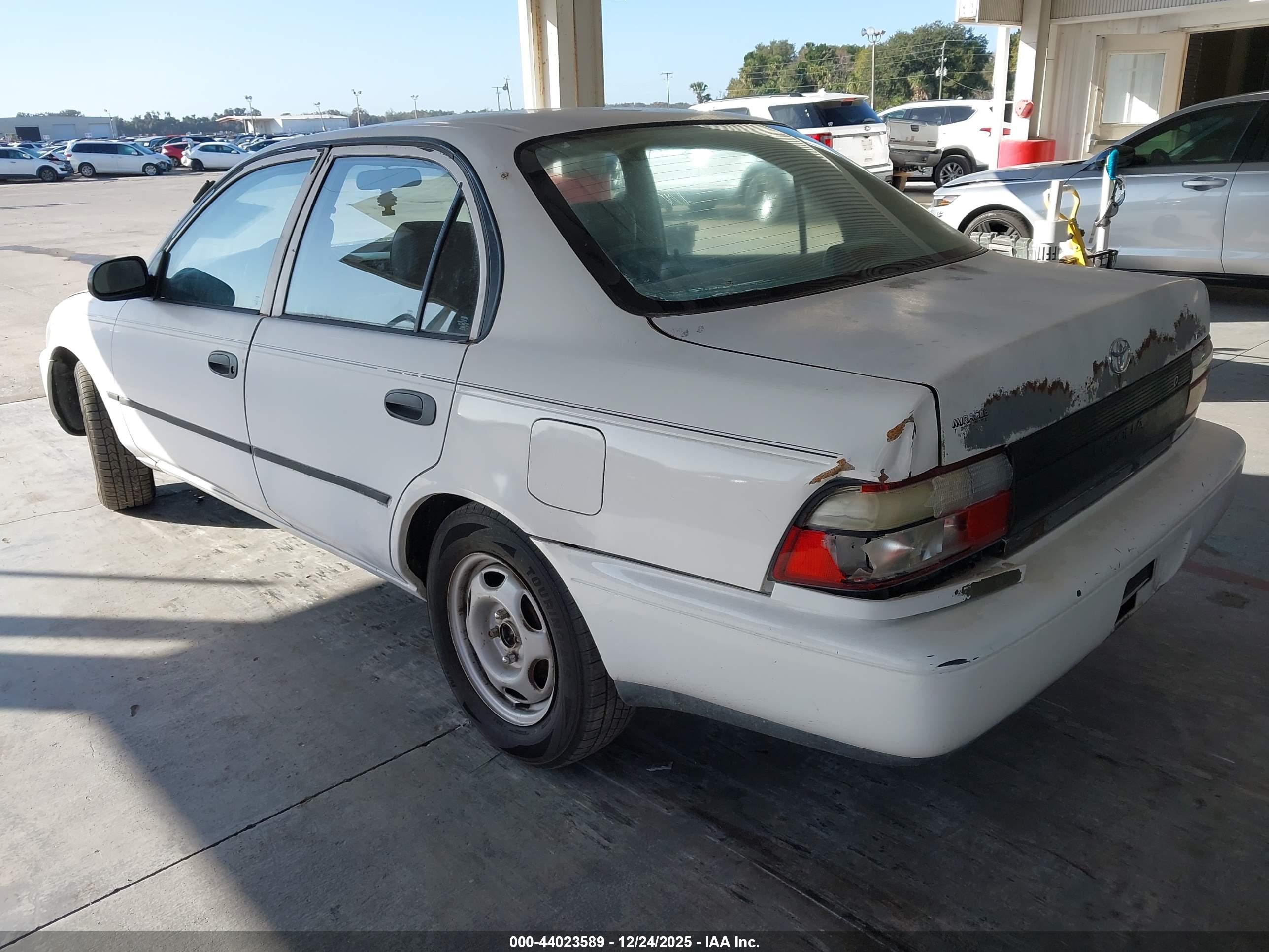 TOYOTA COROLLA image 3