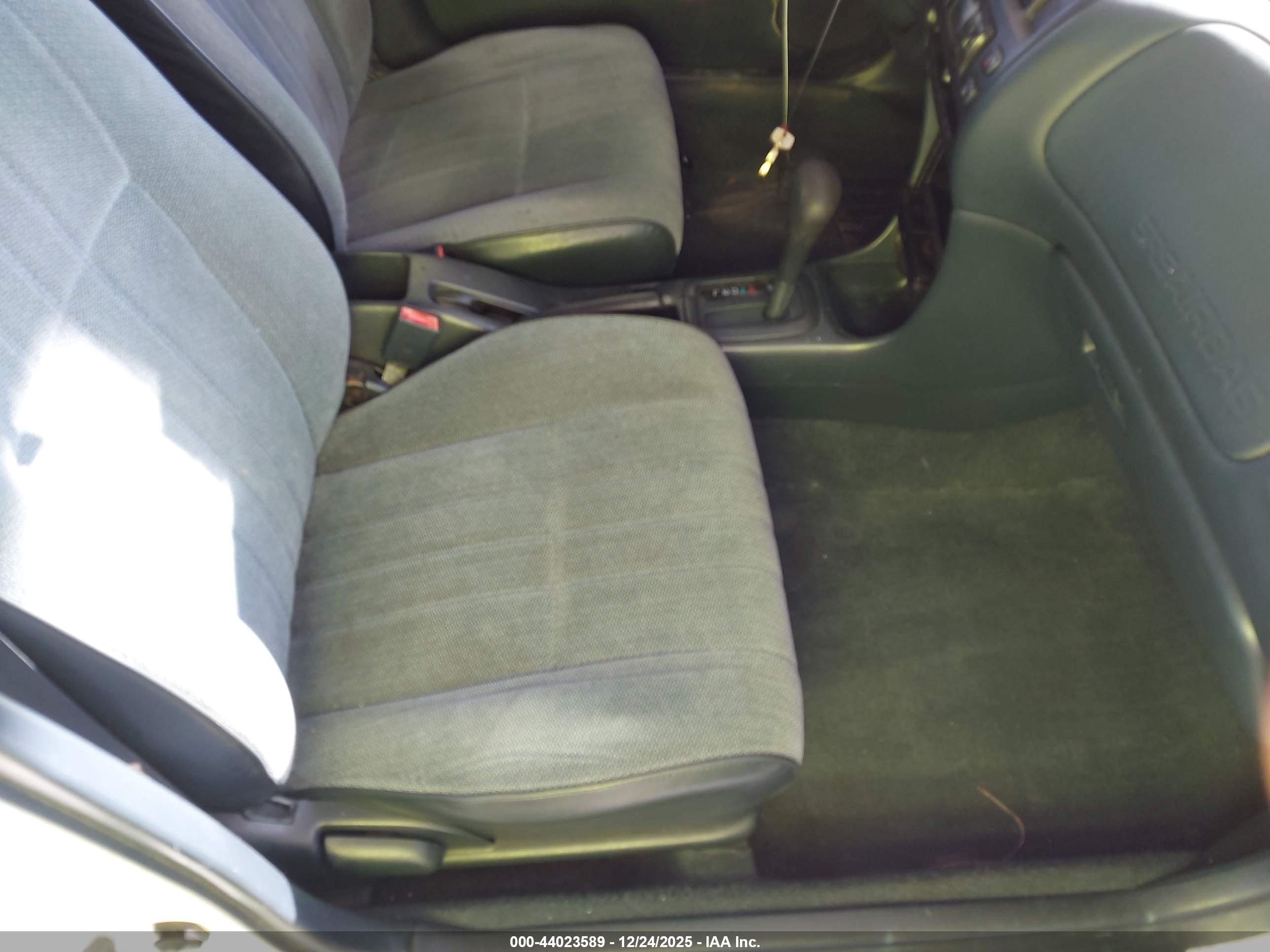 TOYOTA COROLLA image 5