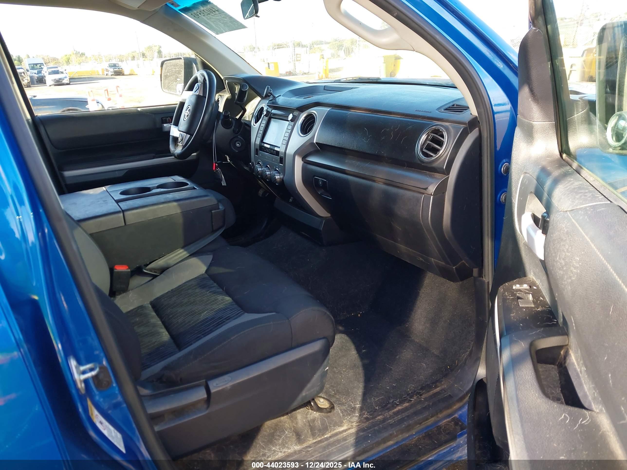 TOYOTA TUNDRA image 5