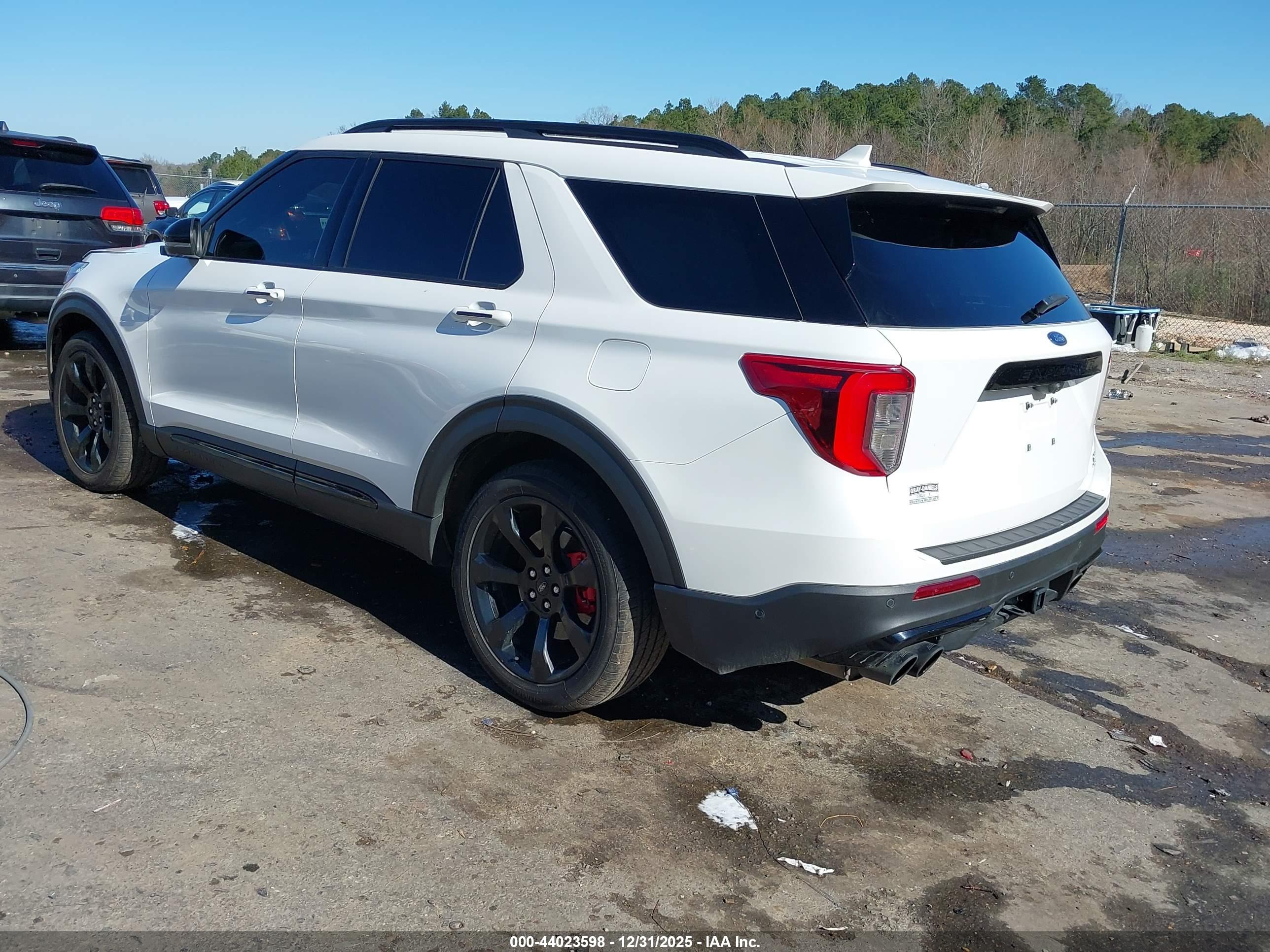 FORD EXPLORER image 3
