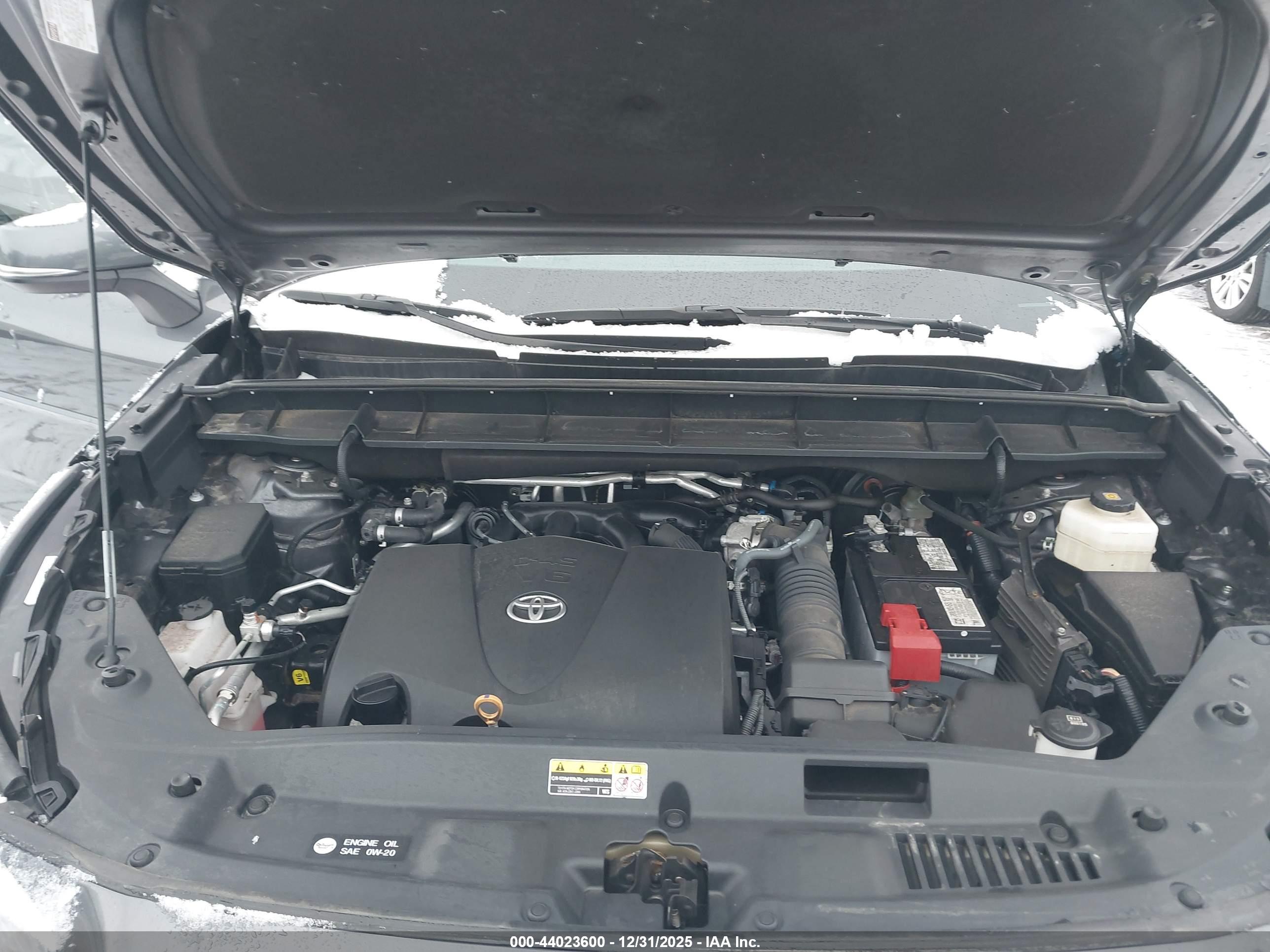 TOYOTA HIGHLANDER image 10