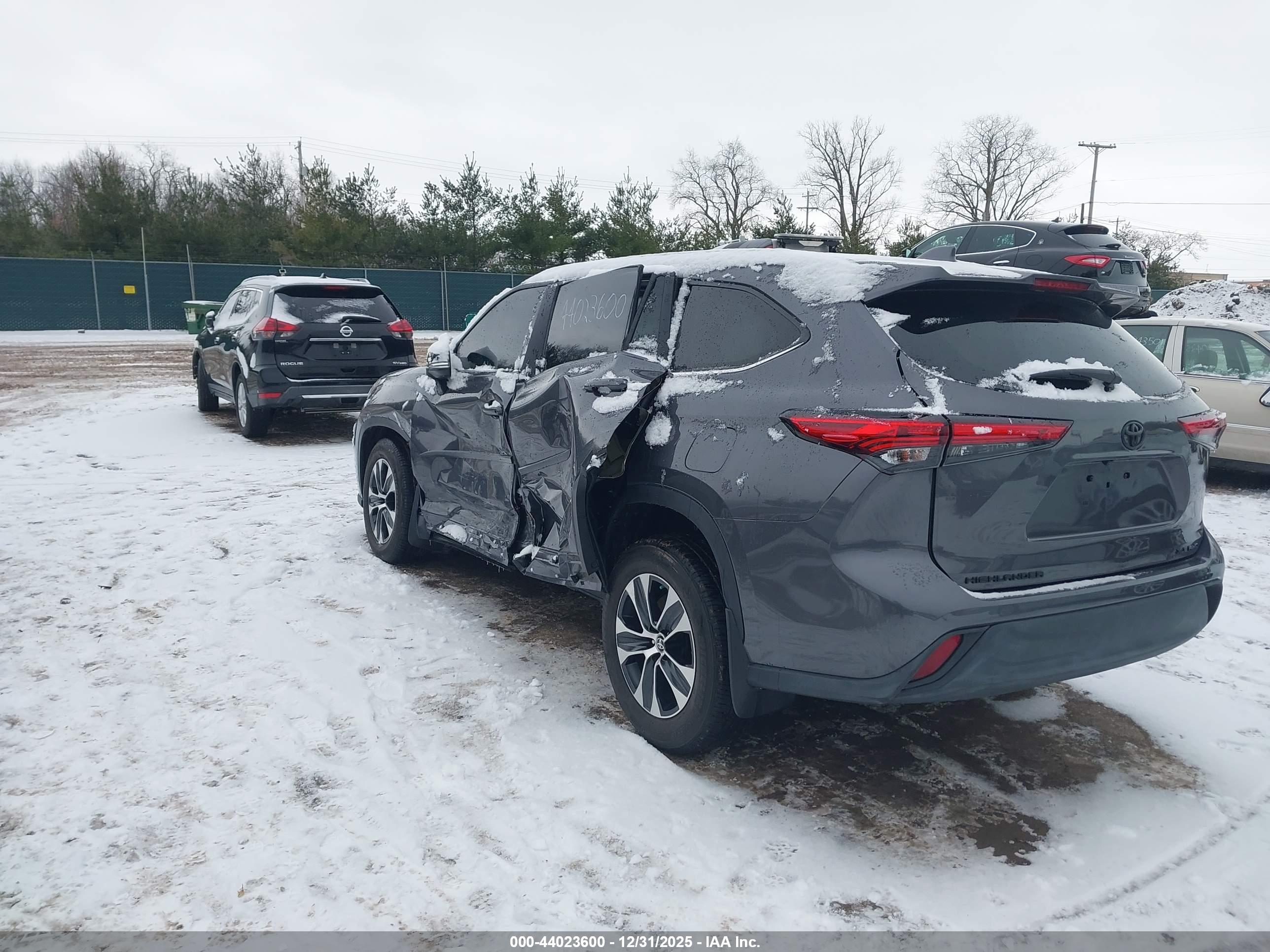 TOYOTA HIGHLANDER image 3