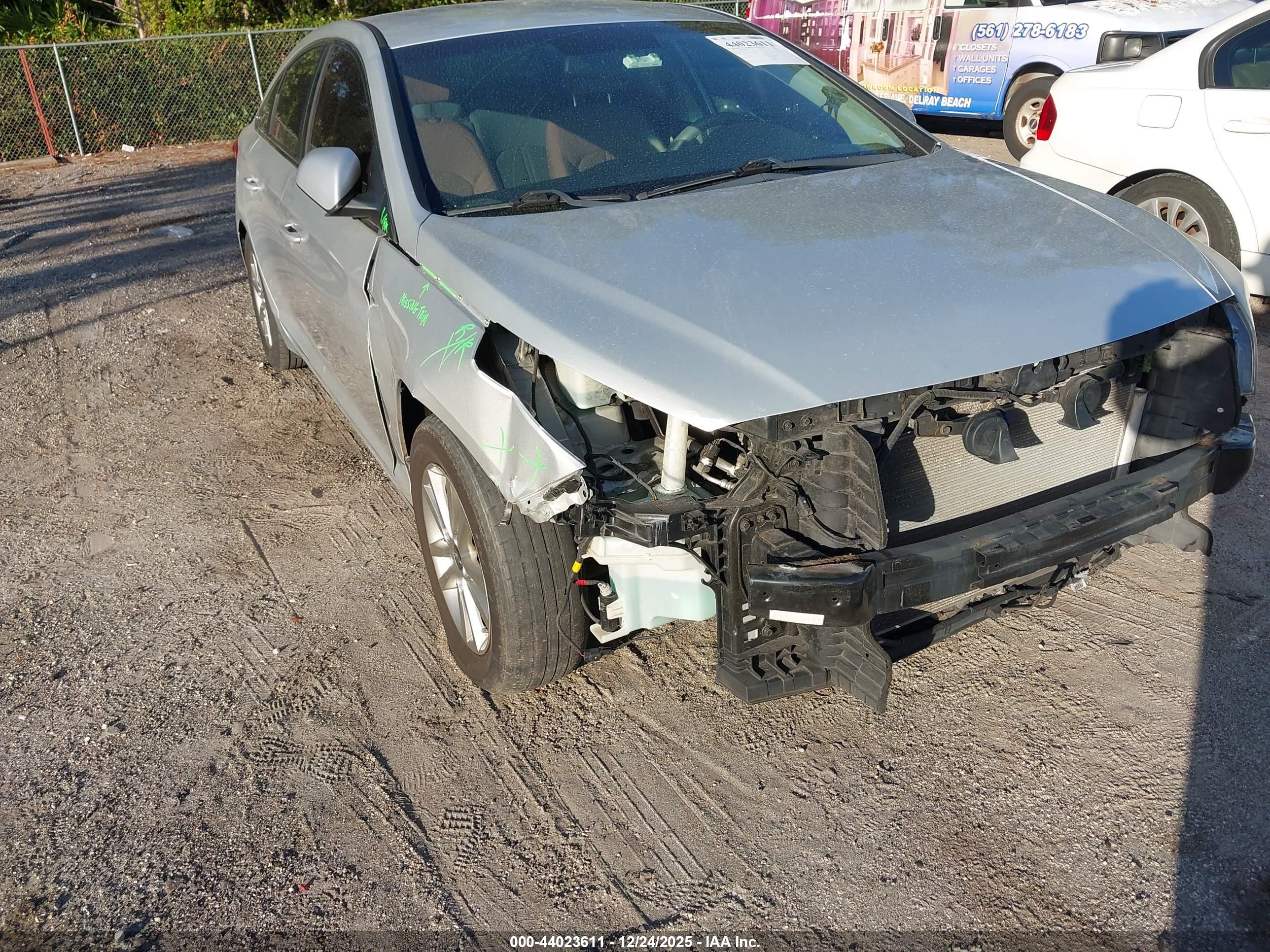 HYUNDAI SONATA image 6